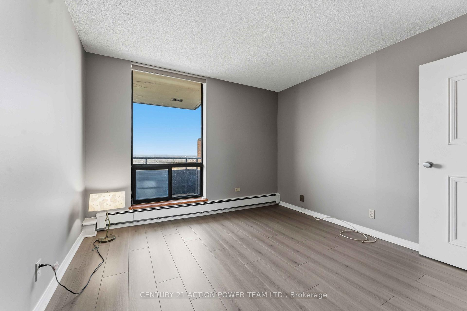 Photo 31 of Unit 903, 505 St Laurent Boulevard, Ottawa, Viscount Alexander Park — HOMEH
