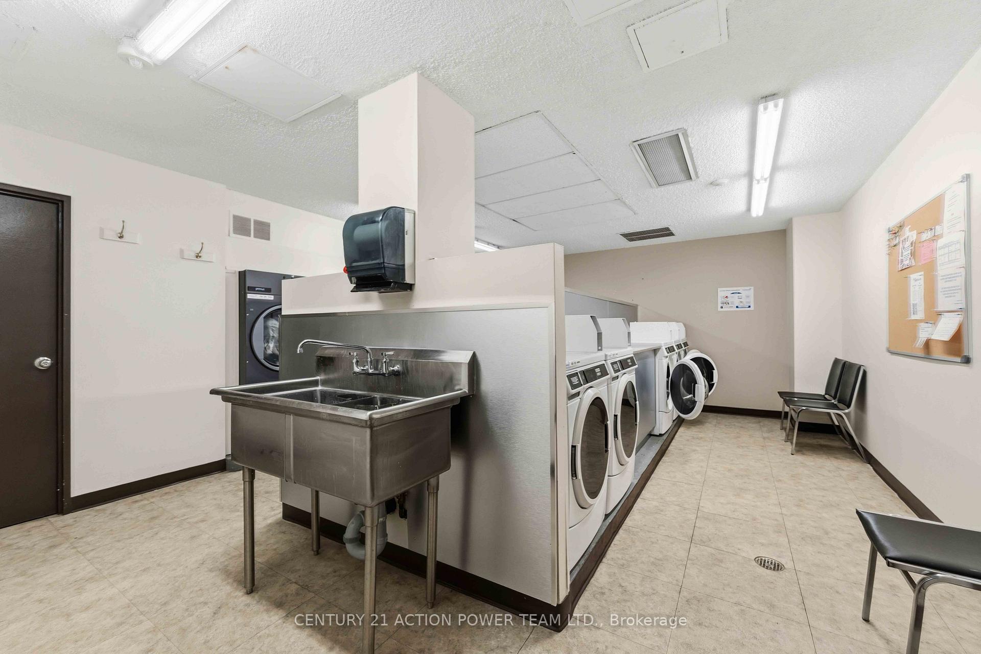 Photo 39 of Unit 903, 505 St Laurent Boulevard, Ottawa, Viscount Alexander Park — HOMEH