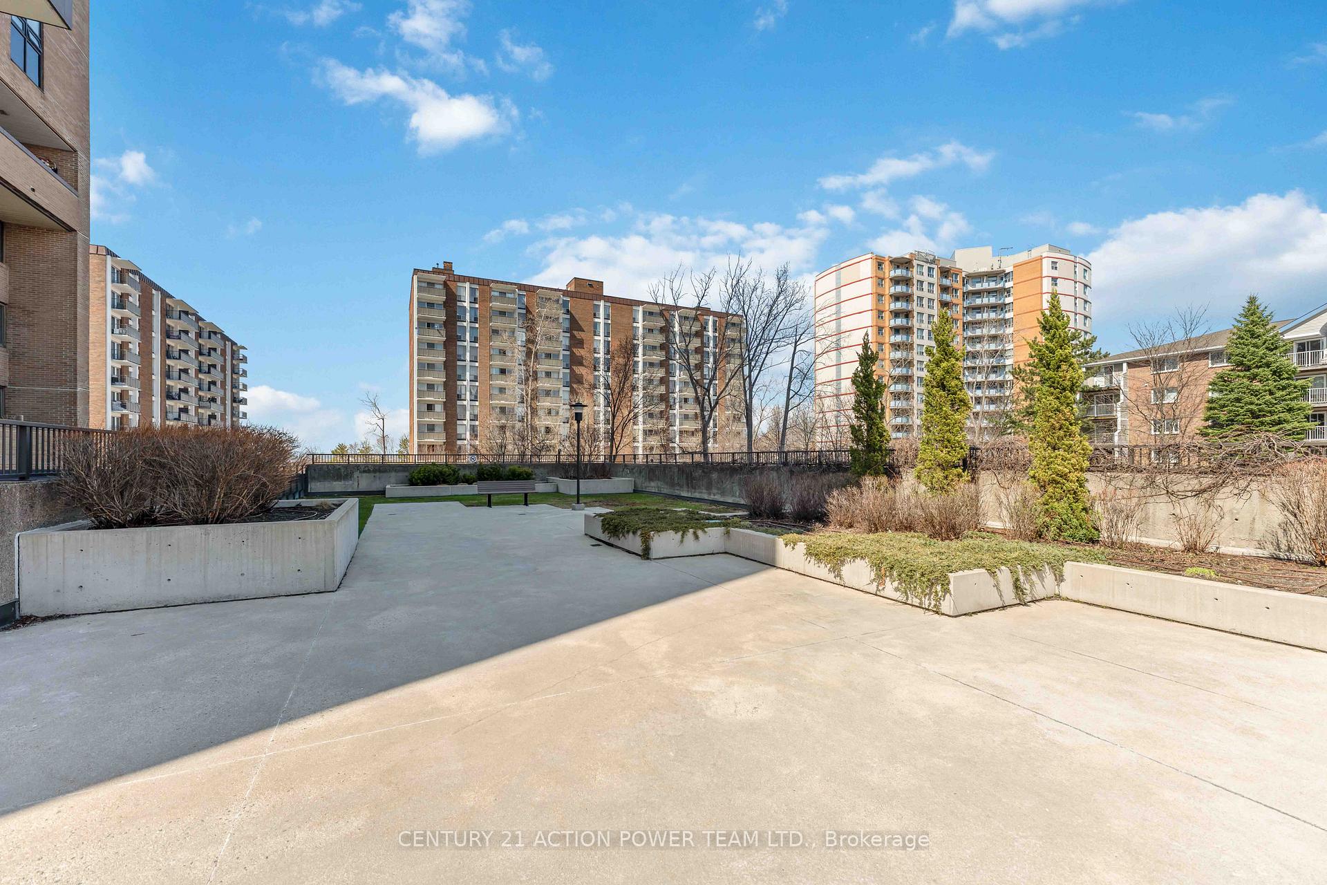 Photo 40 of Unit 903, 505 St Laurent Boulevard, Ottawa, Viscount Alexander Park — HOMEH