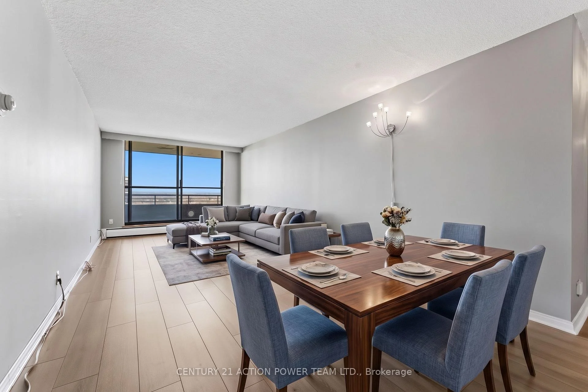 Photo 9 of Unit 903, 505 St Laurent Boulevard, Ottawa, Viscount Alexander Park — HOMEH