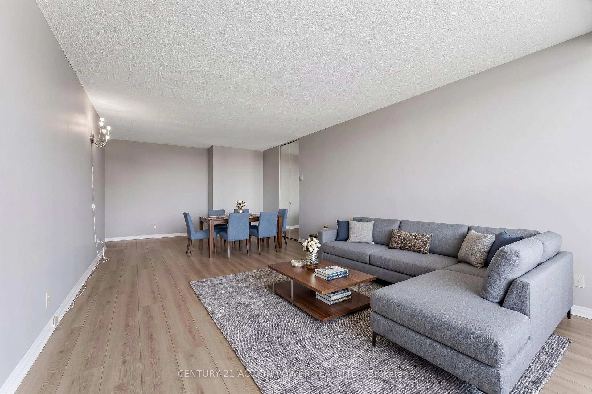 Photo 13 of Unit 903, 505 St Laurent Boulevard, Ottawa, Viscount Alexander Park — HOMEH