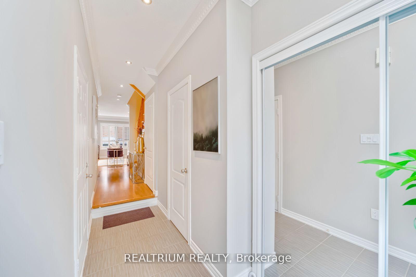 Photo 4 of 282 Sandale Road, Whitchurch-Stouffville, Stouffville — HOMEH