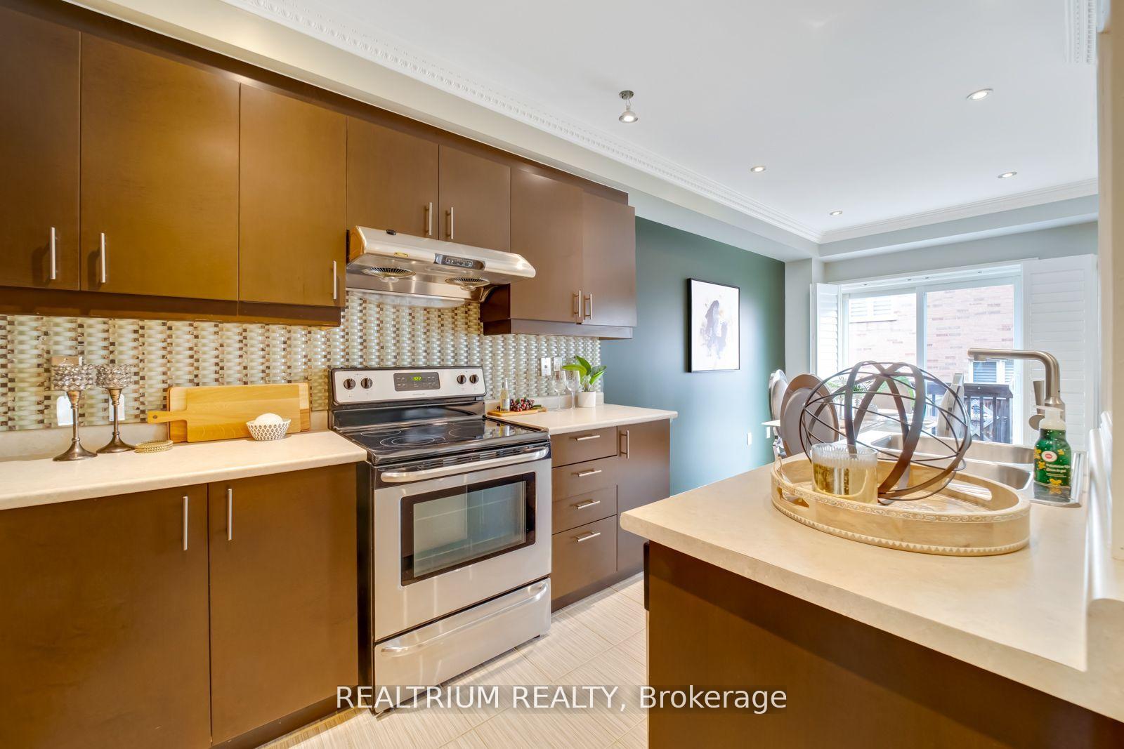 Photo 9 of 282 Sandale Road, Whitchurch-Stouffville, Stouffville — HOMEH