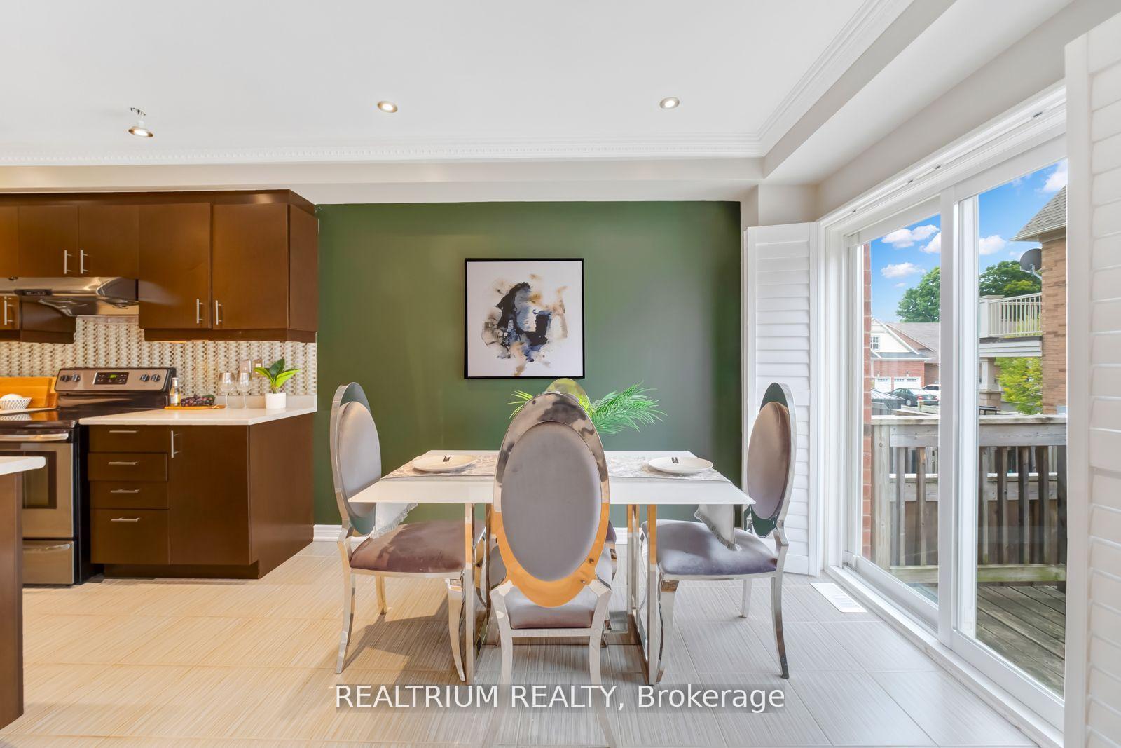 Photo 12 of 282 Sandale Road, Whitchurch-Stouffville, Stouffville — HOMEH