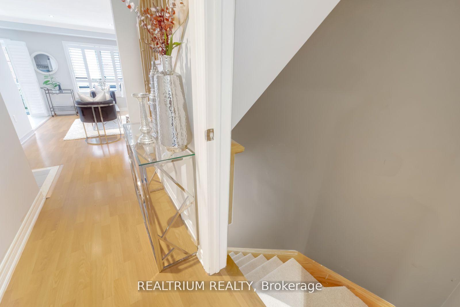 Photo 28 of 282 Sandale Road, Whitchurch-Stouffville, Stouffville — HOMEH