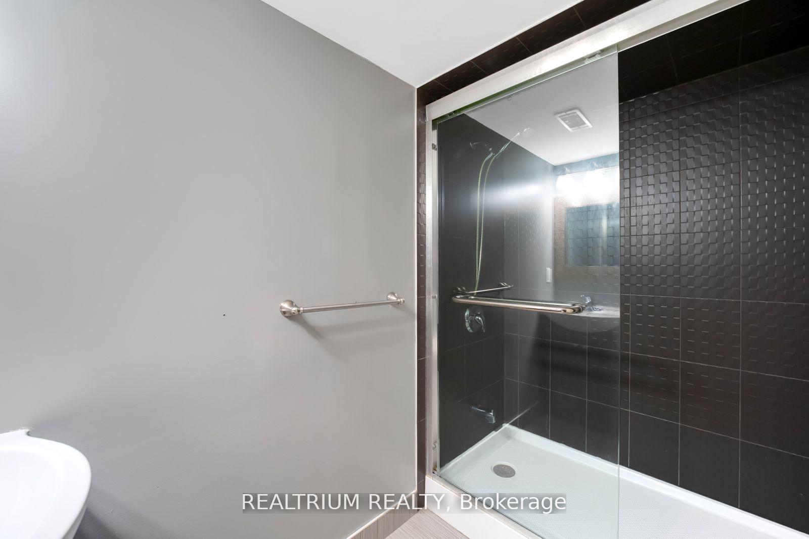 Photo 33 of 282 Sandale Road, Whitchurch-Stouffville, Stouffville — HOMEH