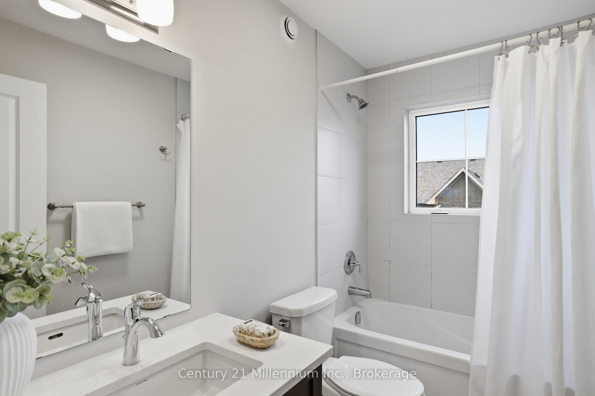 Photo 32 of 132 Sycamore Street, Blue Mountains — HOMEH