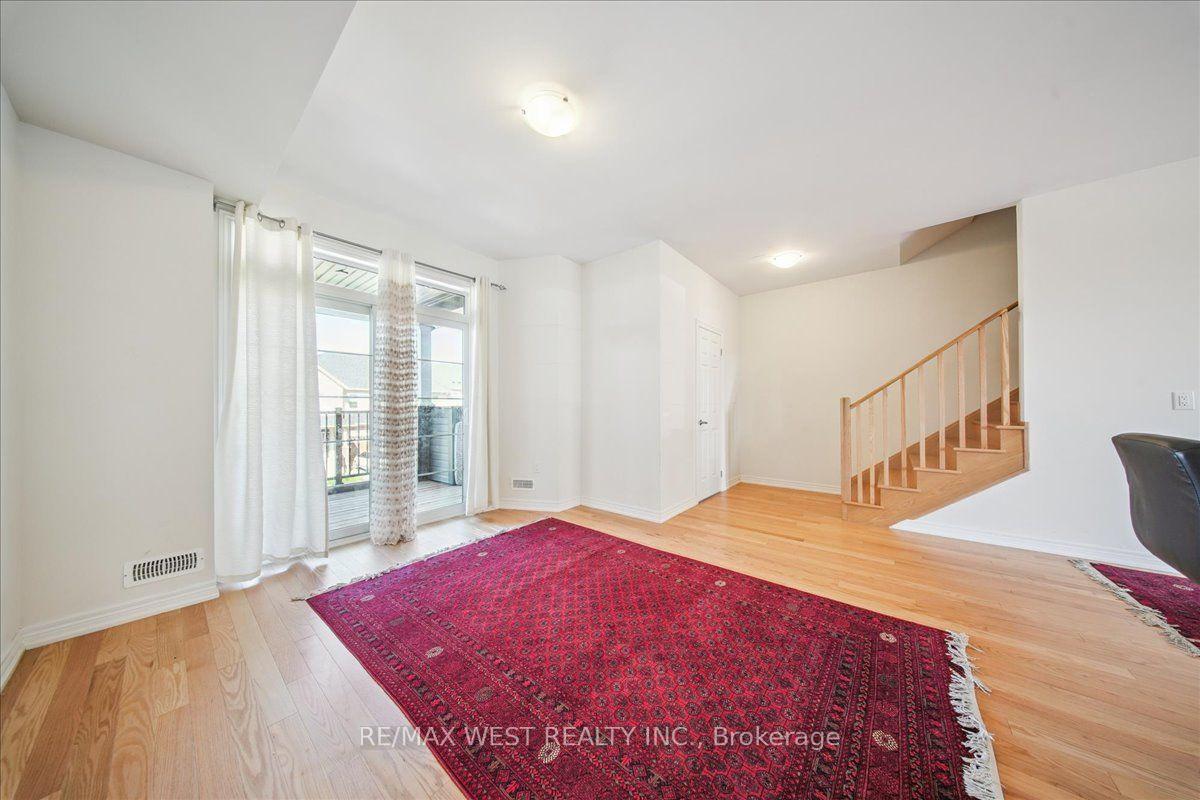 Photo 5 of 115 Air Dancer Crescent, Oshawa, Windfields — HOMEH