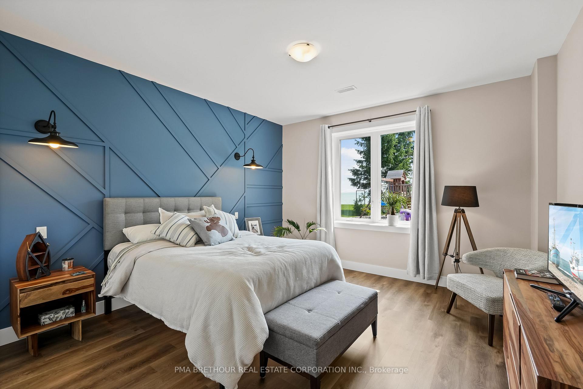 Photo 21 of 48 Pleasant View Crescent, Kawartha Lakes, Mariposa — HOMEH