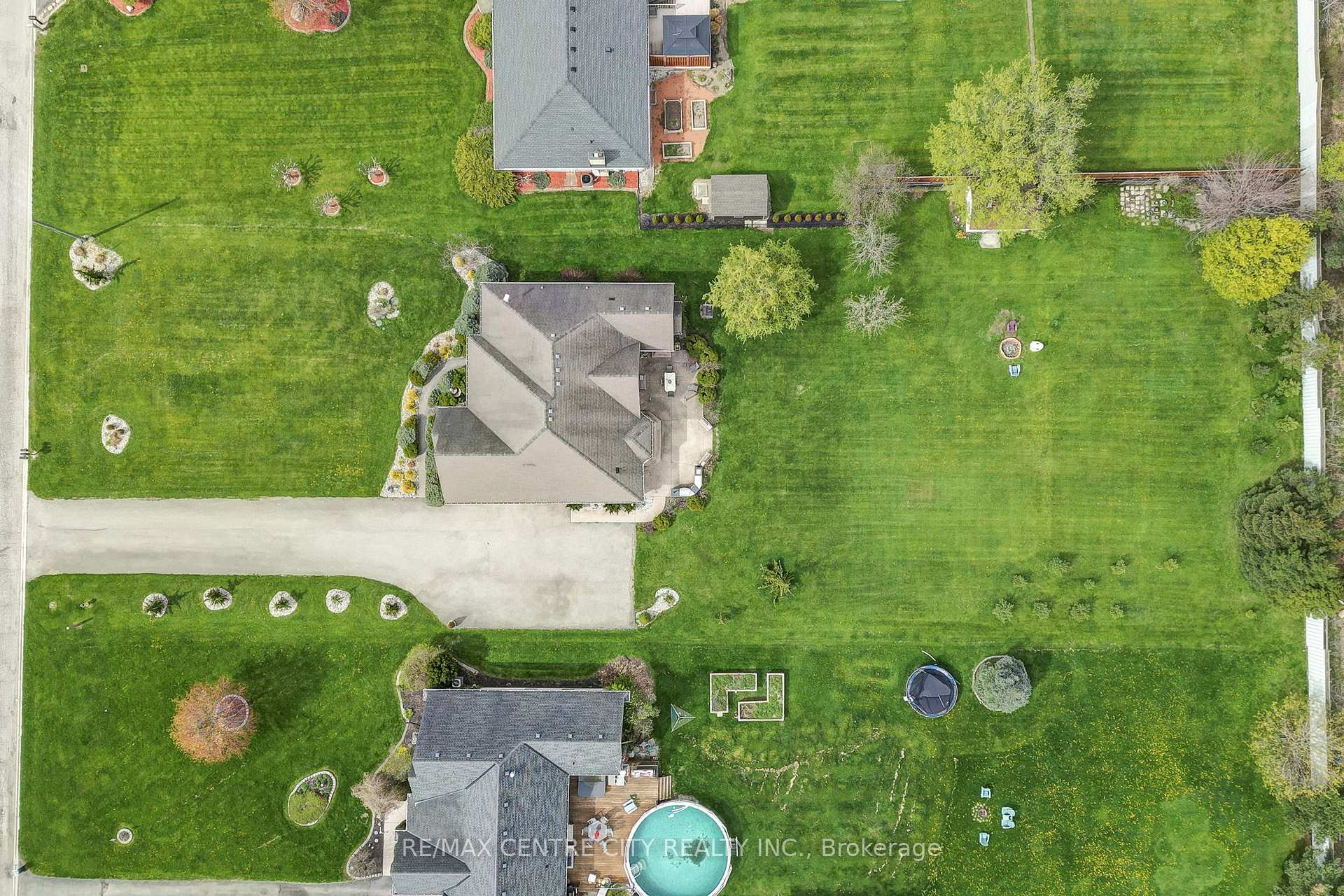 Photo 3 of 9538 Tower Road, Central Elgin, Rural Central Elgin — HOMEH