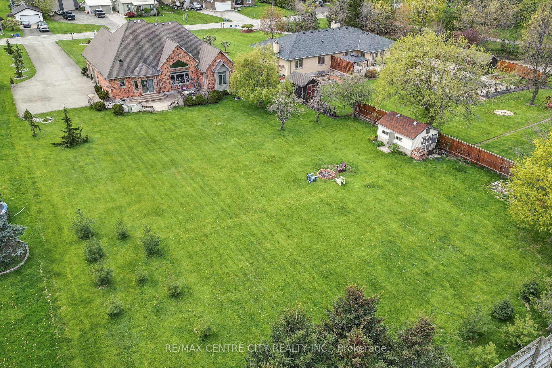 Photo 6 of 9538 Tower Road, Central Elgin, Rural Central Elgin — HOMEH