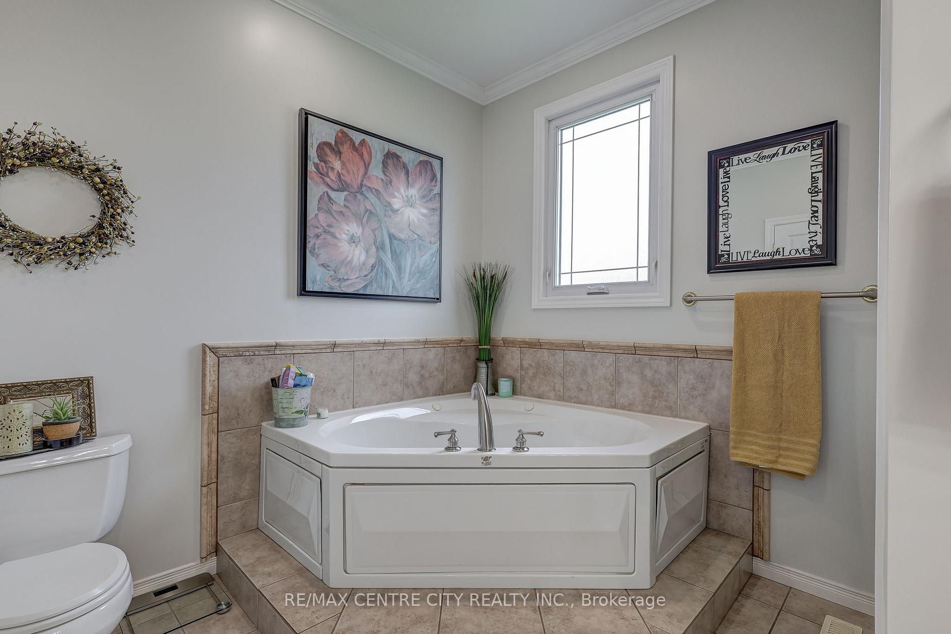 Photo 37 of 9538 Tower Road, Central Elgin, Rural Central Elgin — HOMEH