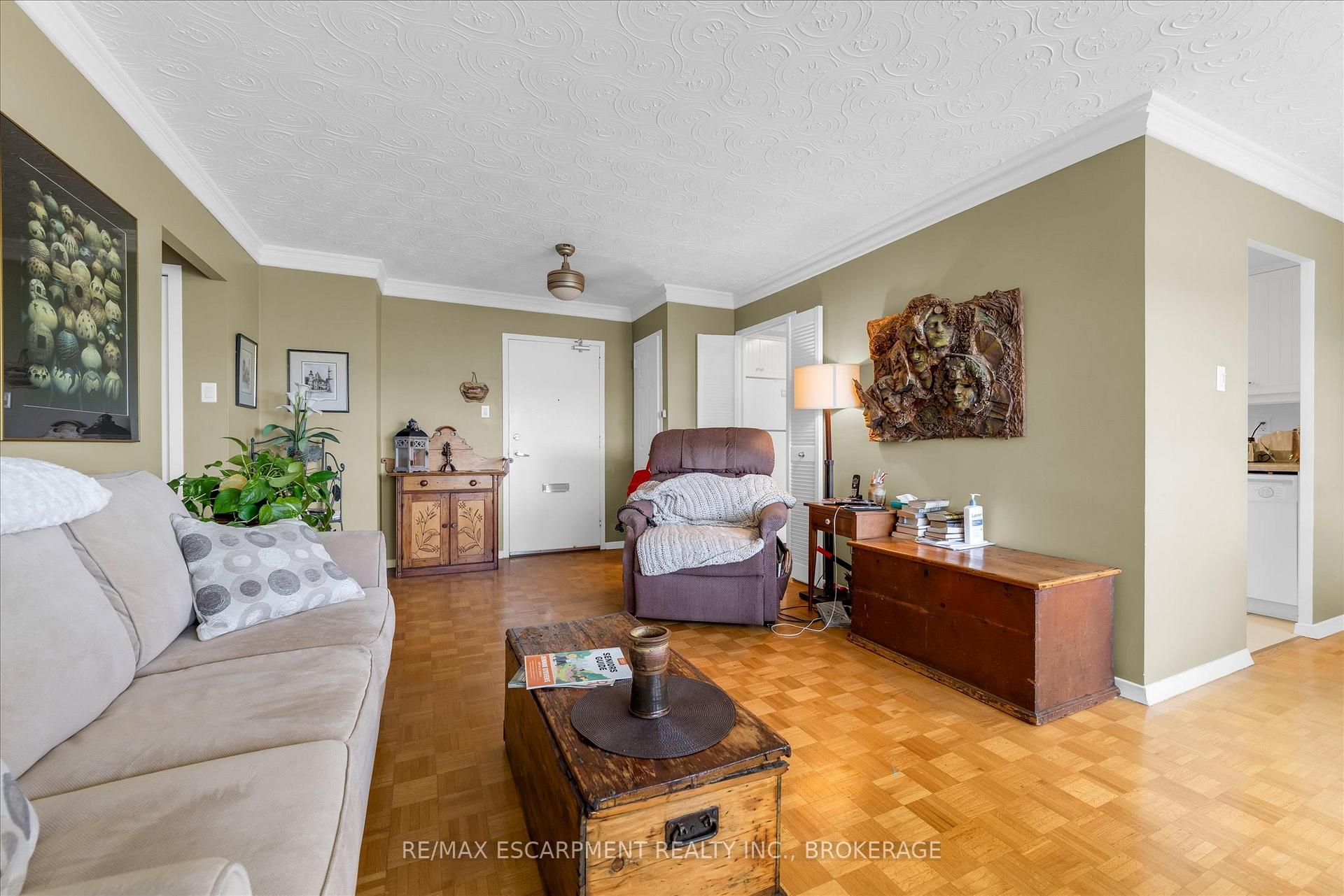 Photo 3 of Unit 1007, 35 Towering Heights Boulevard, St. Catharines, Glendale/Glenridge — HOMEH