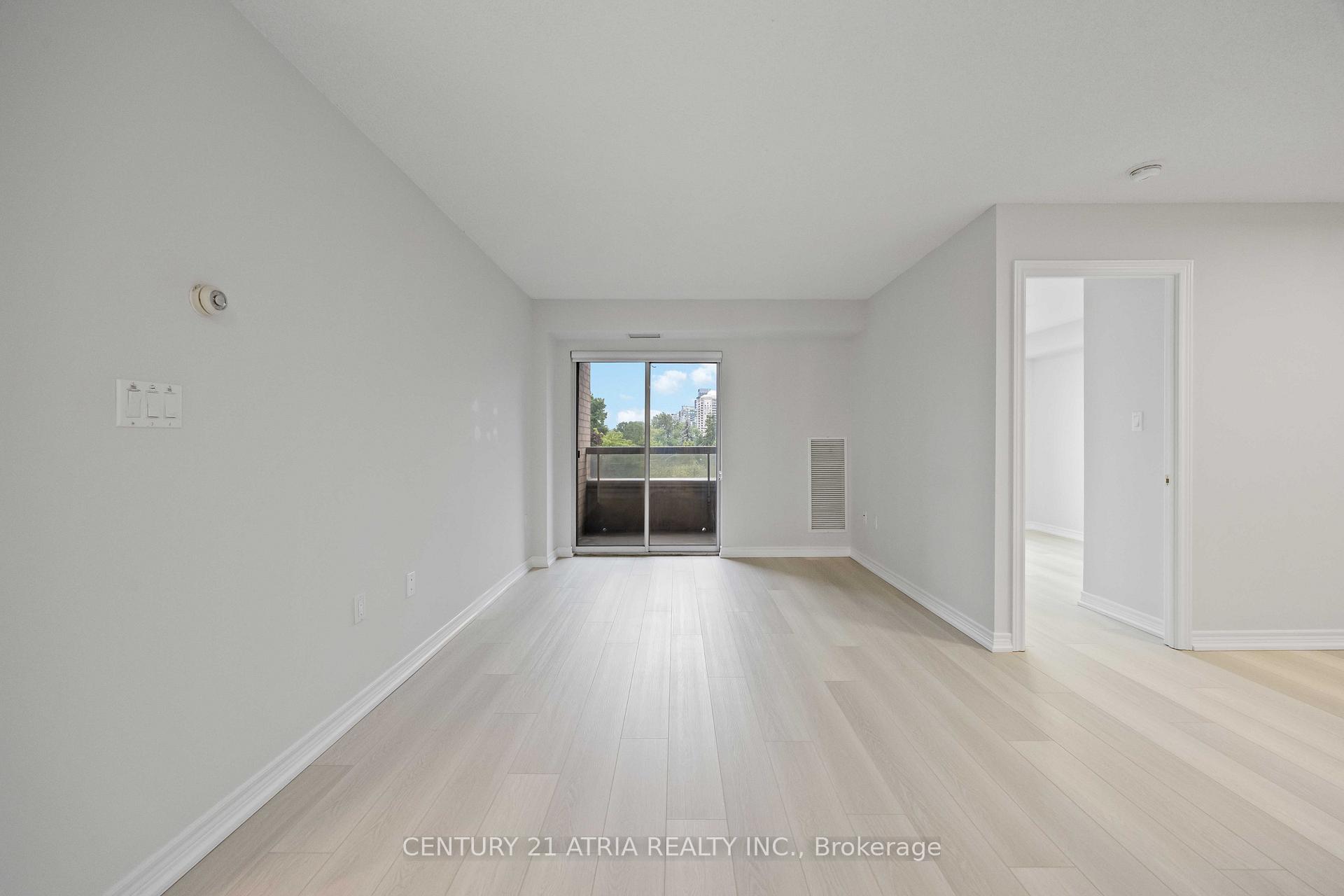 Photo 8 of Unit 315, 88 Grandview Way, North York, Willowdale East — HOMEH