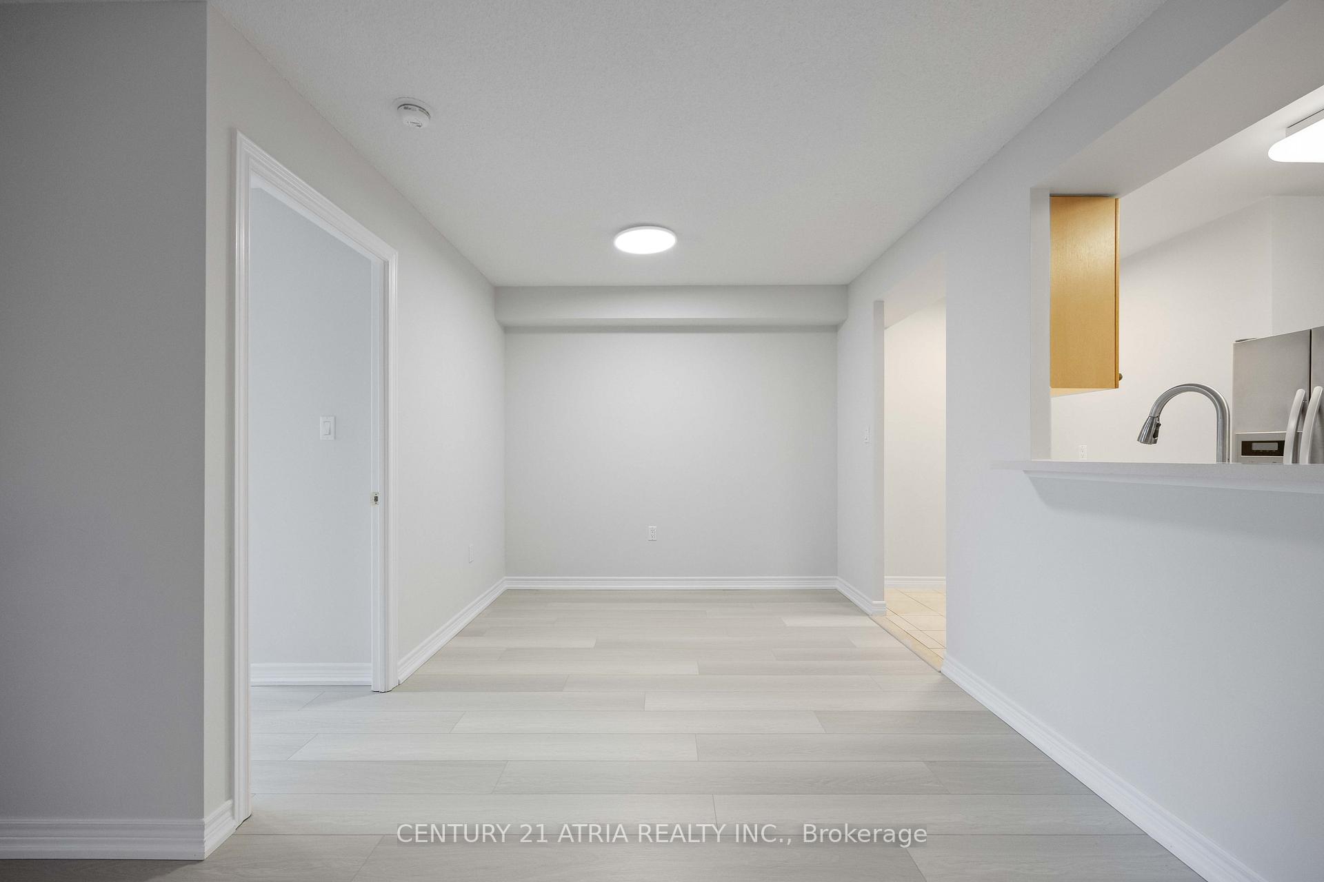 Photo 11 of Unit 315, 88 Grandview Way, North York, Willowdale East — HOMEH