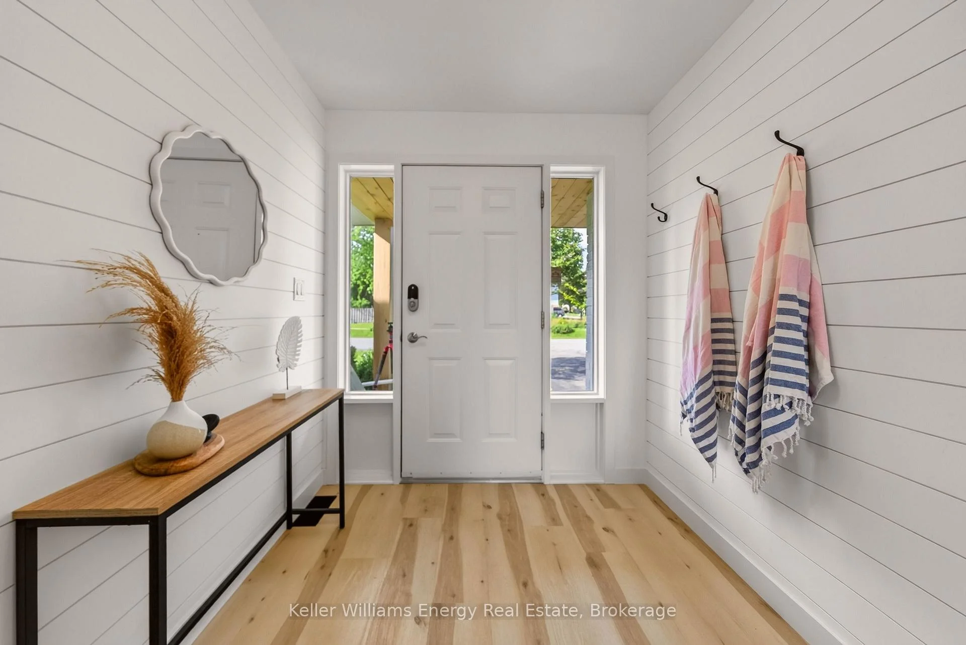 Photo 9 of 5 Harbourview Crescent, Prince Edward County, Wellington Ward — HOMEH
