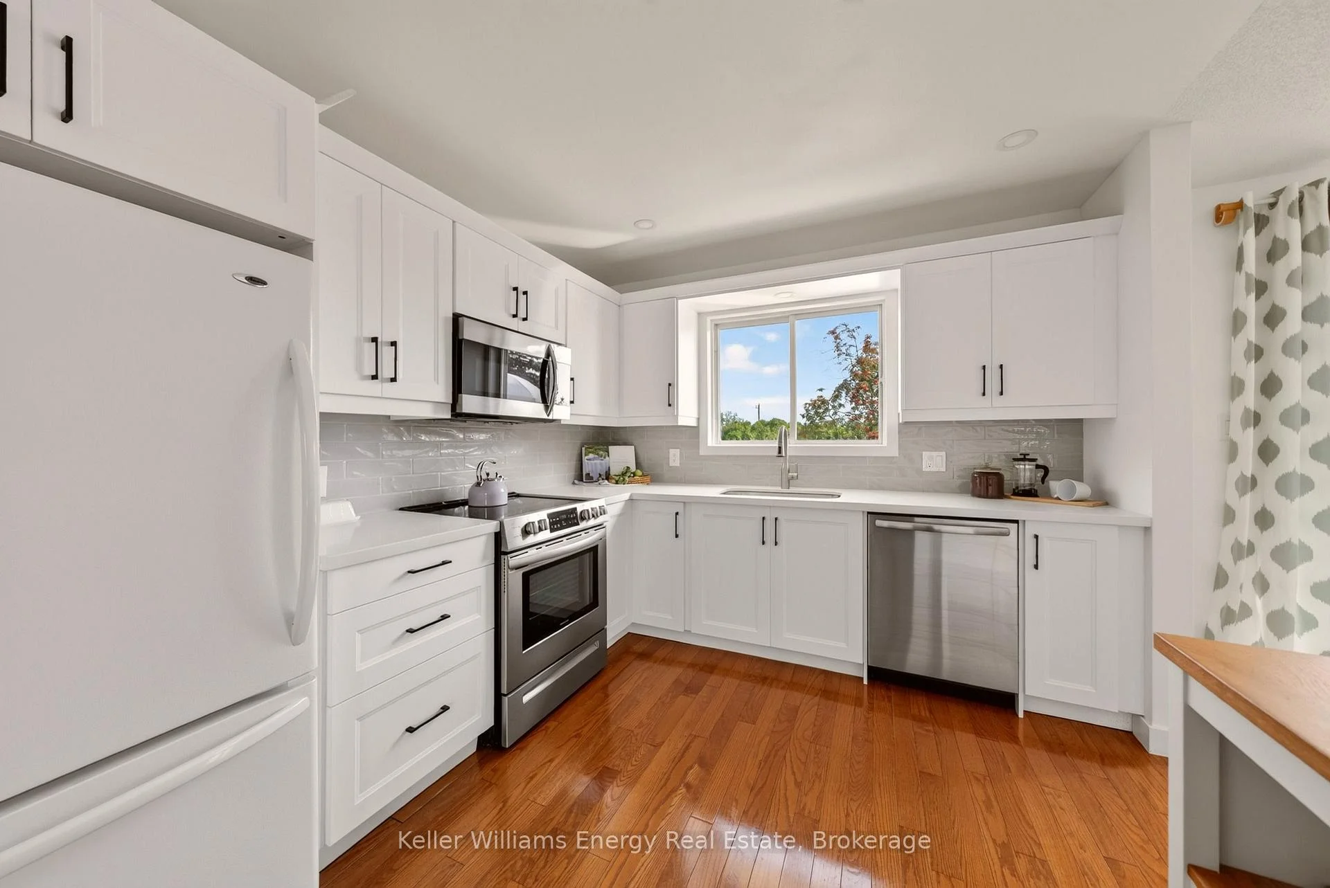 Photo 24 of 5 Harbourview Crescent, Prince Edward County, Wellington Ward — HOMEH