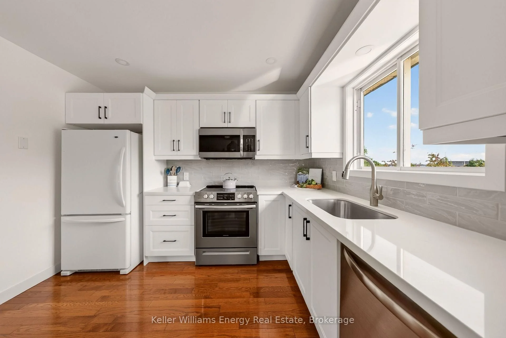Photo 28 of 5 Harbourview Crescent, Prince Edward County, Wellington Ward — HOMEH