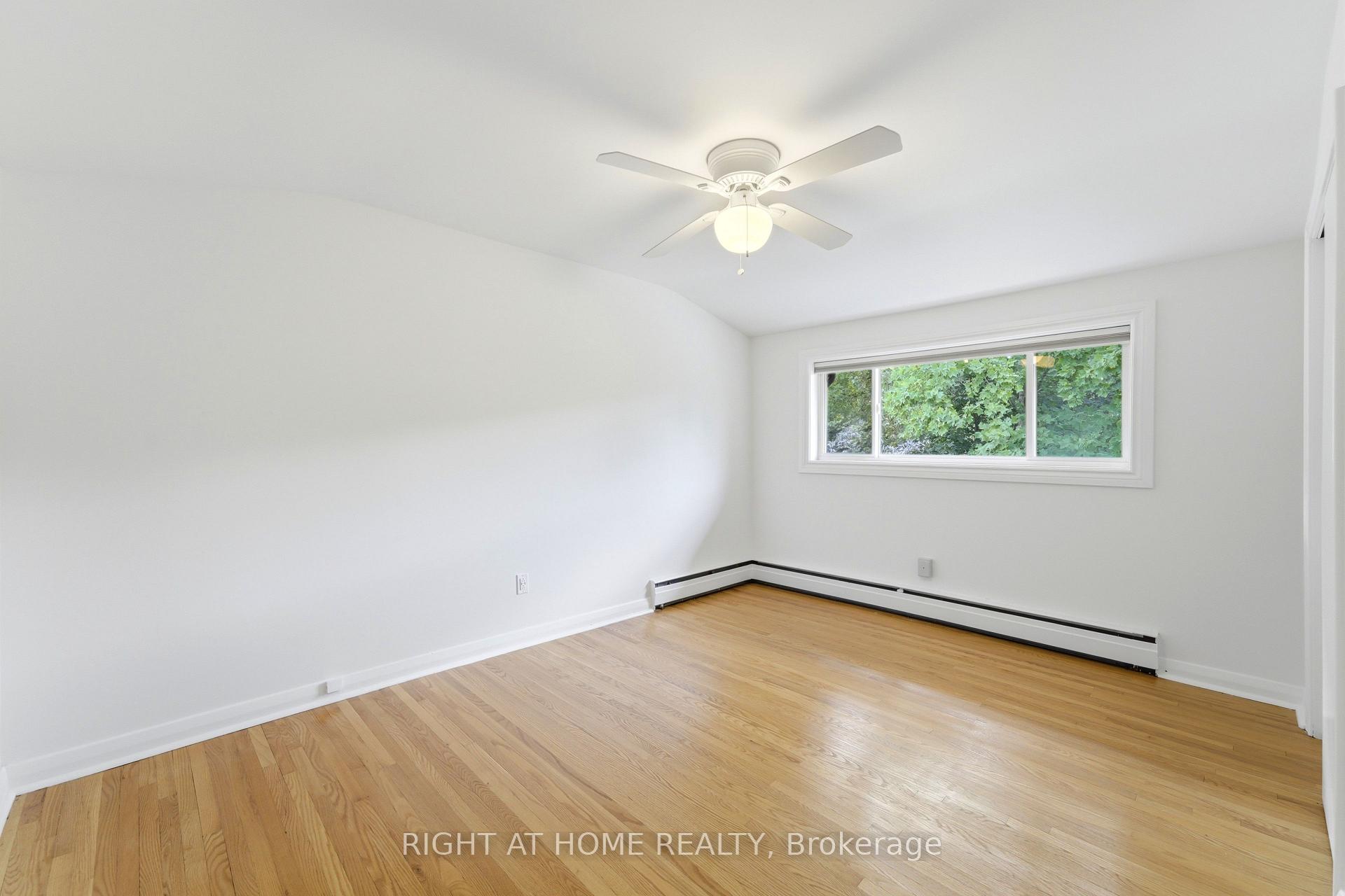 Photo 16 of 1244 De Quincy Crescent, Burlington, Mountainside — HOMEH