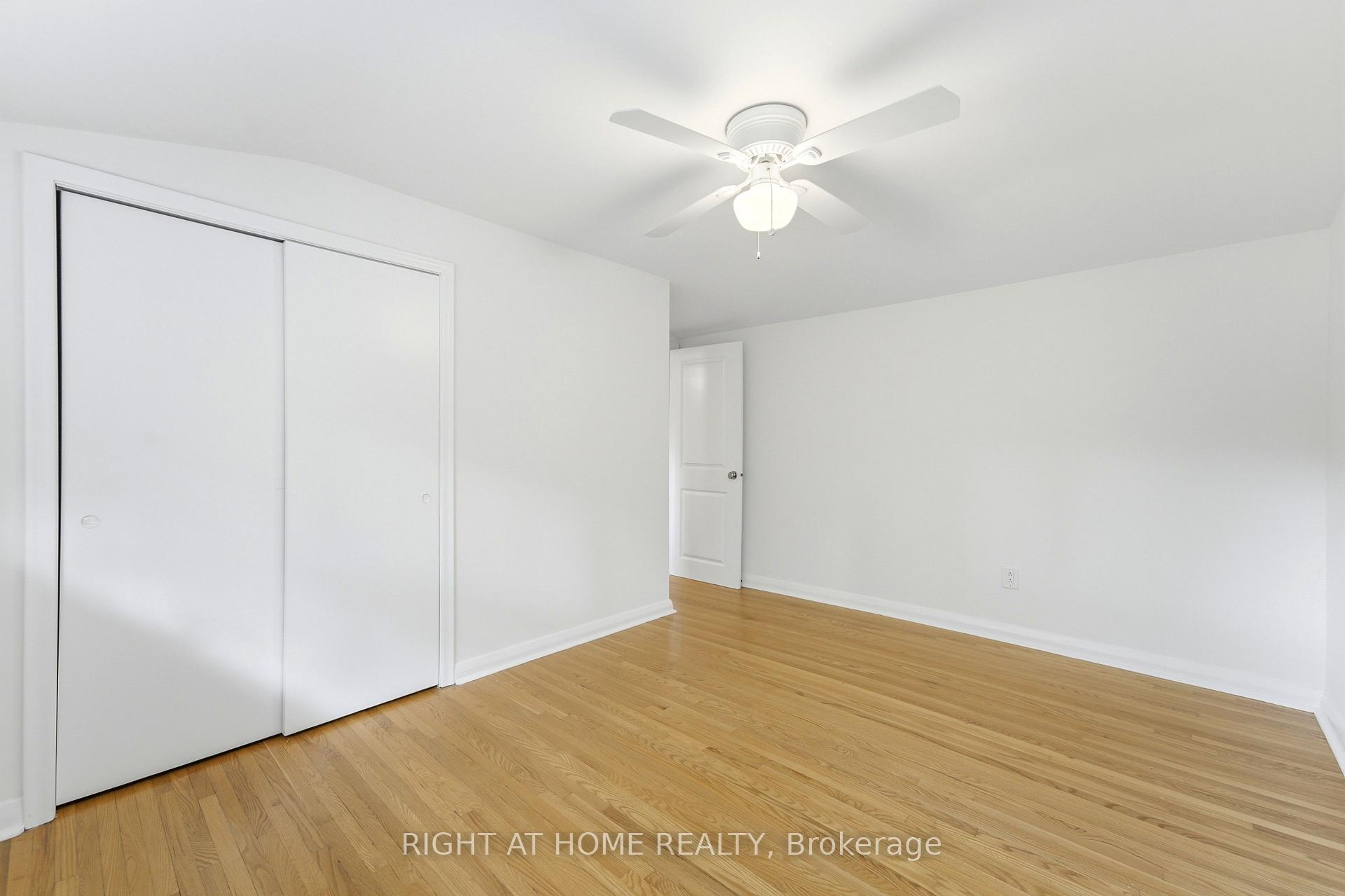 Photo 18 of 1244 De Quincy Crescent, Burlington, Mountainside — HOMEH