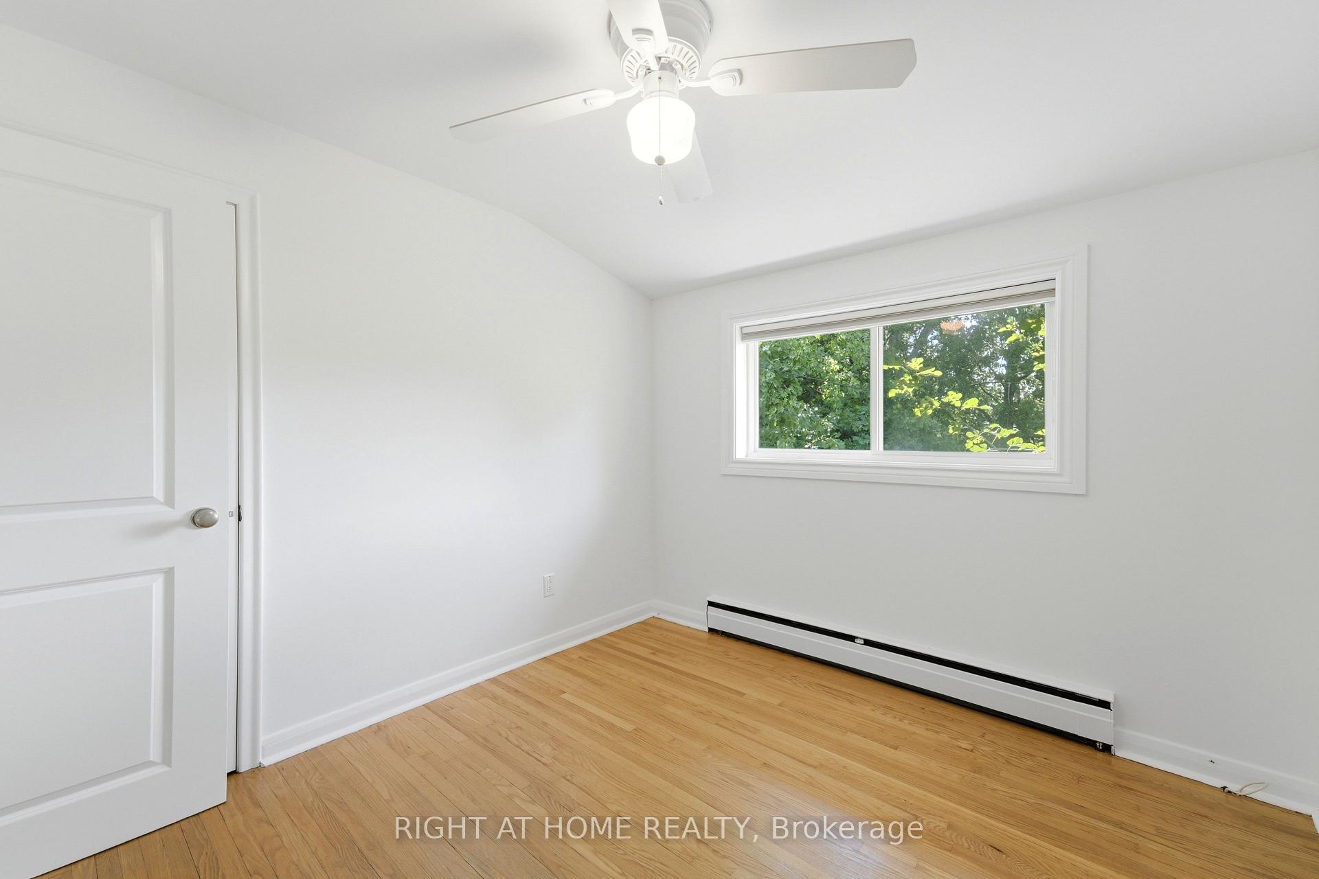 Photo 22 of 1244 De Quincy Crescent, Burlington, Mountainside — HOMEH