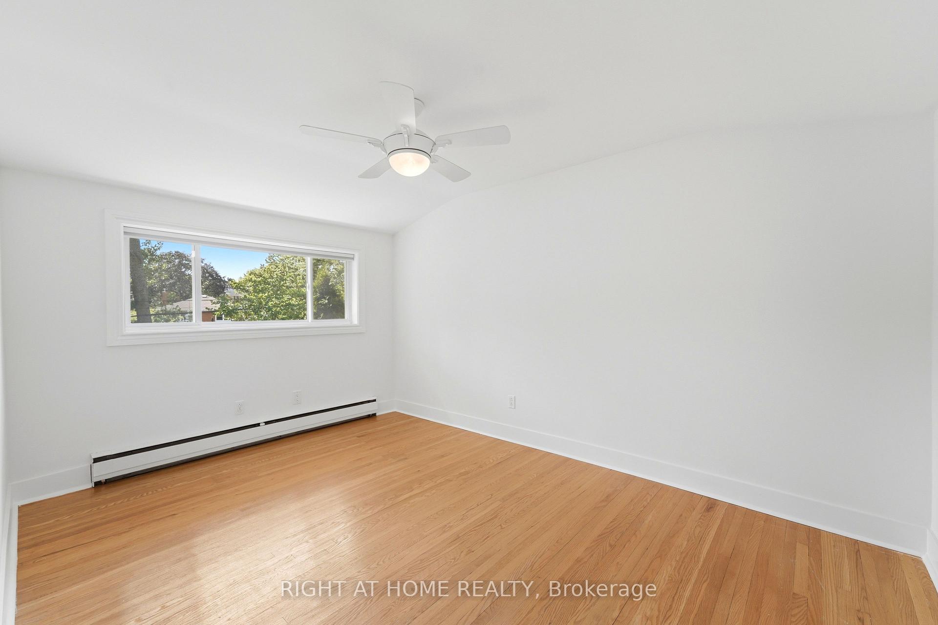 Photo 25 of 1244 De Quincy Crescent, Burlington, Mountainside — HOMEH
