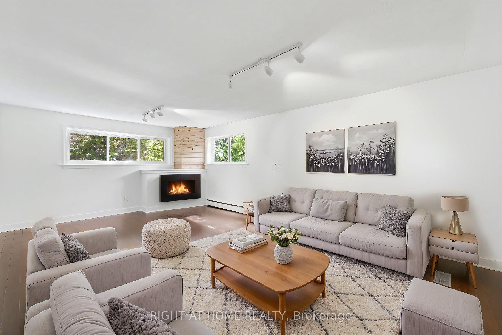 Photo 29 of 1244 De Quincy Crescent, Burlington, Mountainside — HOMEH