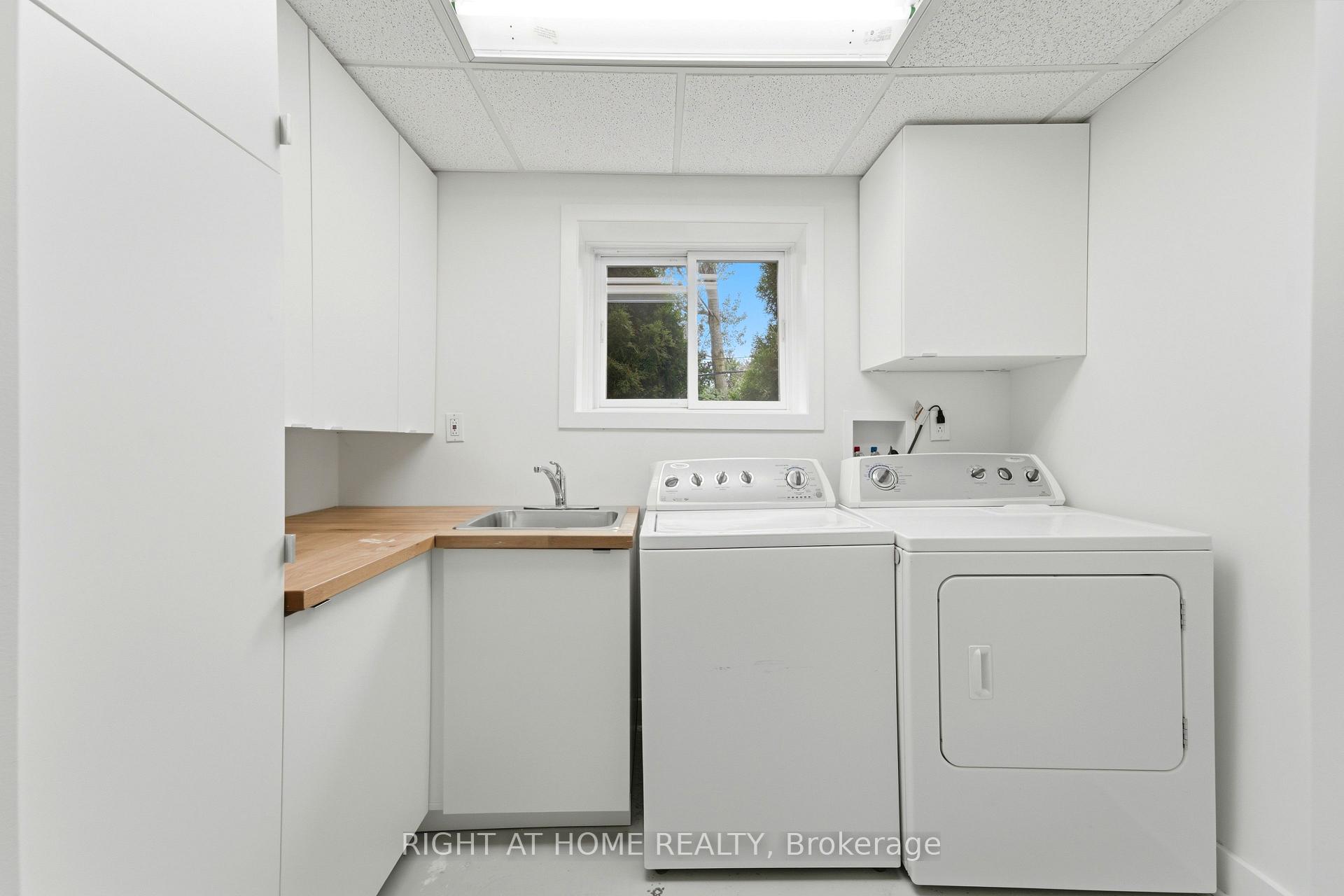 Photo 34 of 1244 De Quincy Crescent, Burlington, Mountainside — HOMEH
