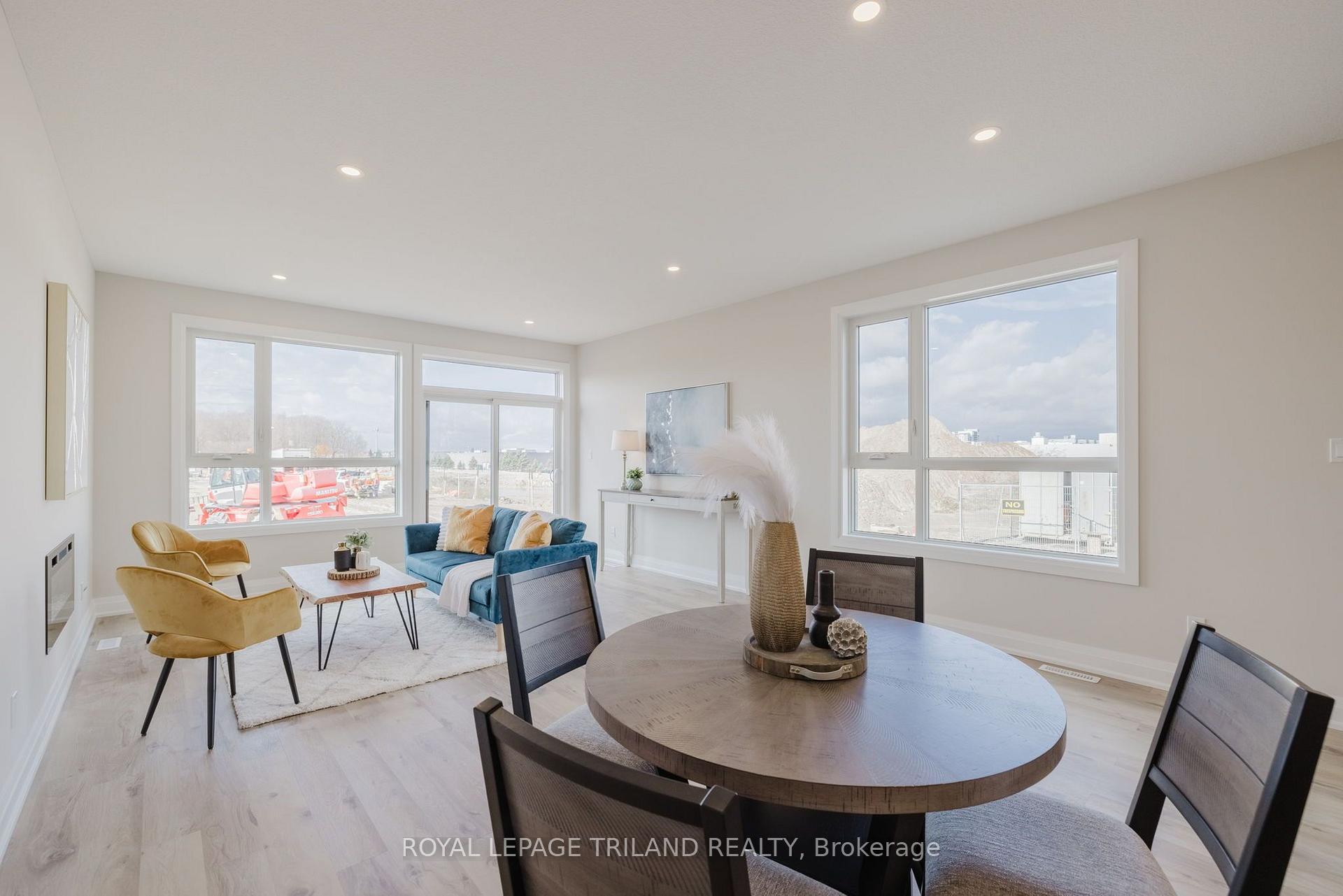 Photo 20 of 1899 Dalmagarry Road, London, North E — HOMEH