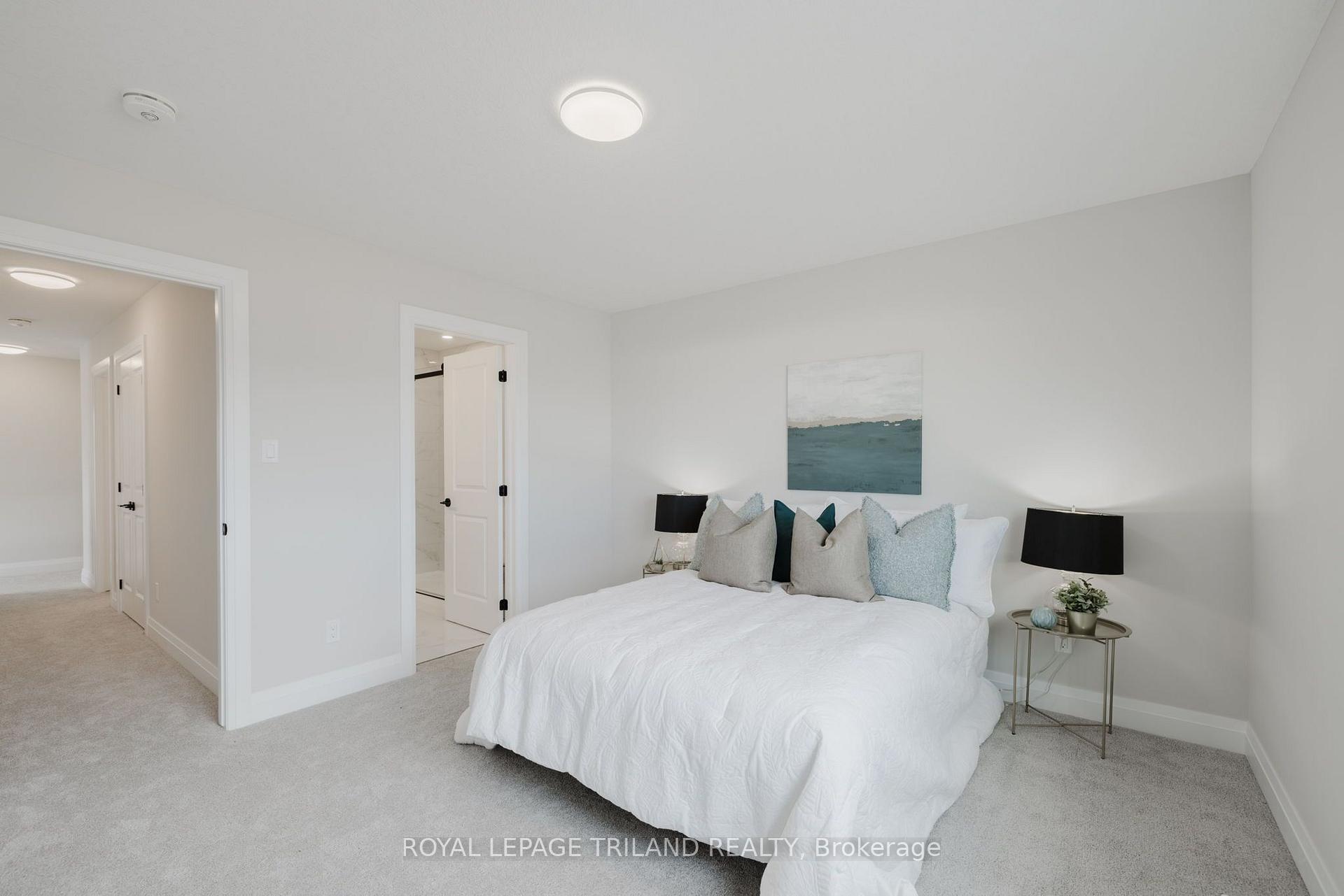 Photo 27 of 1899 Dalmagarry Road, London, North E — HOMEH
