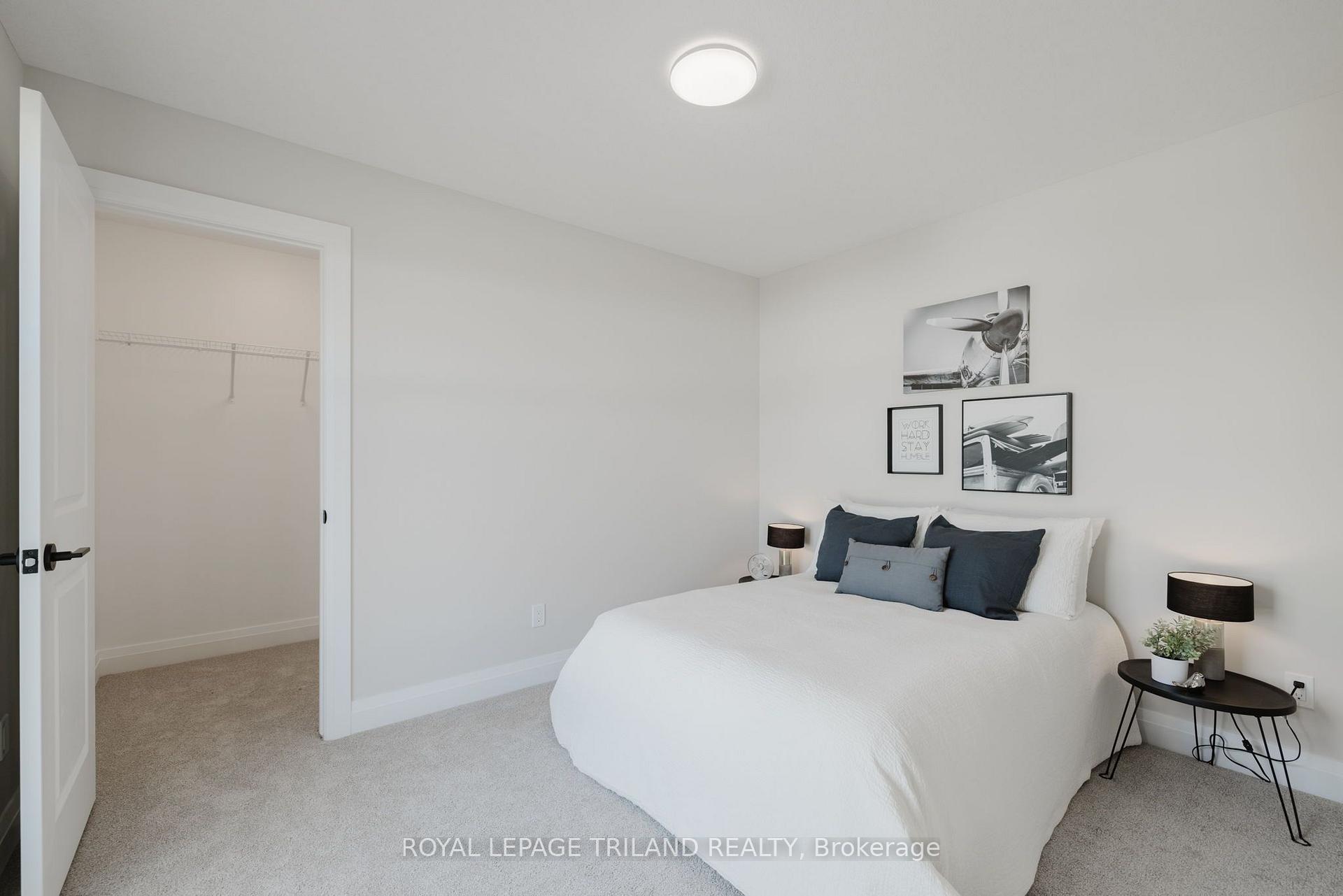 Photo 31 of 1899 Dalmagarry Road, London, North E — HOMEH
