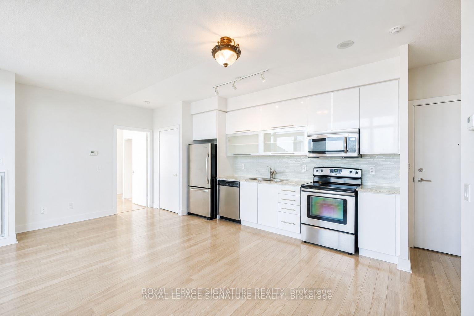 Photo 2 of Unit 903, 90 Stadium Road, Toronto, Niagara — HOMEH