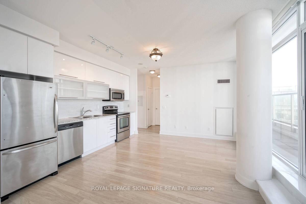 Photo 5 of Unit 903, 90 Stadium Road, Toronto, Niagara — HOMEH