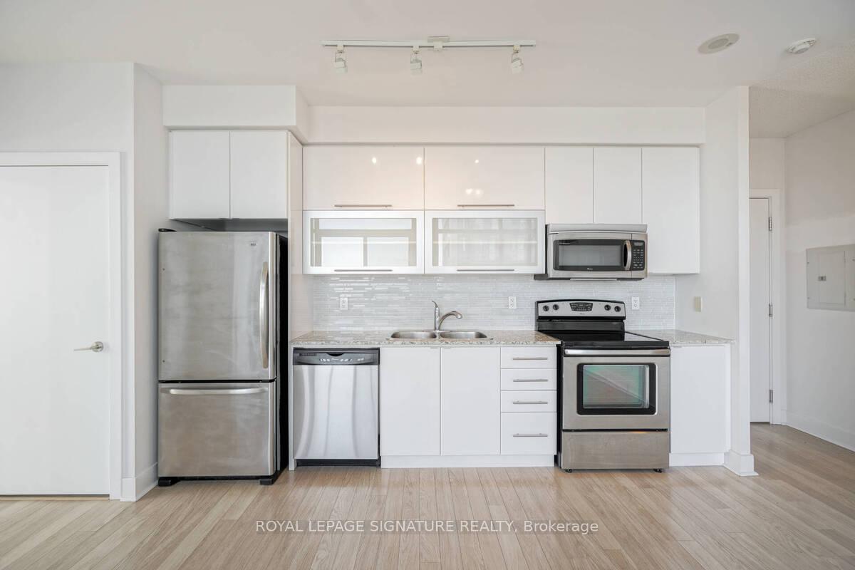 Photo 7 of Unit 903, 90 Stadium Road, Toronto, Niagara — HOMEH