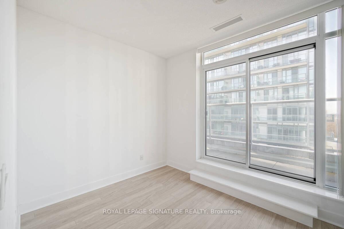 Photo 14 of Unit 903, 90 Stadium Road, Toronto, Niagara — HOMEH