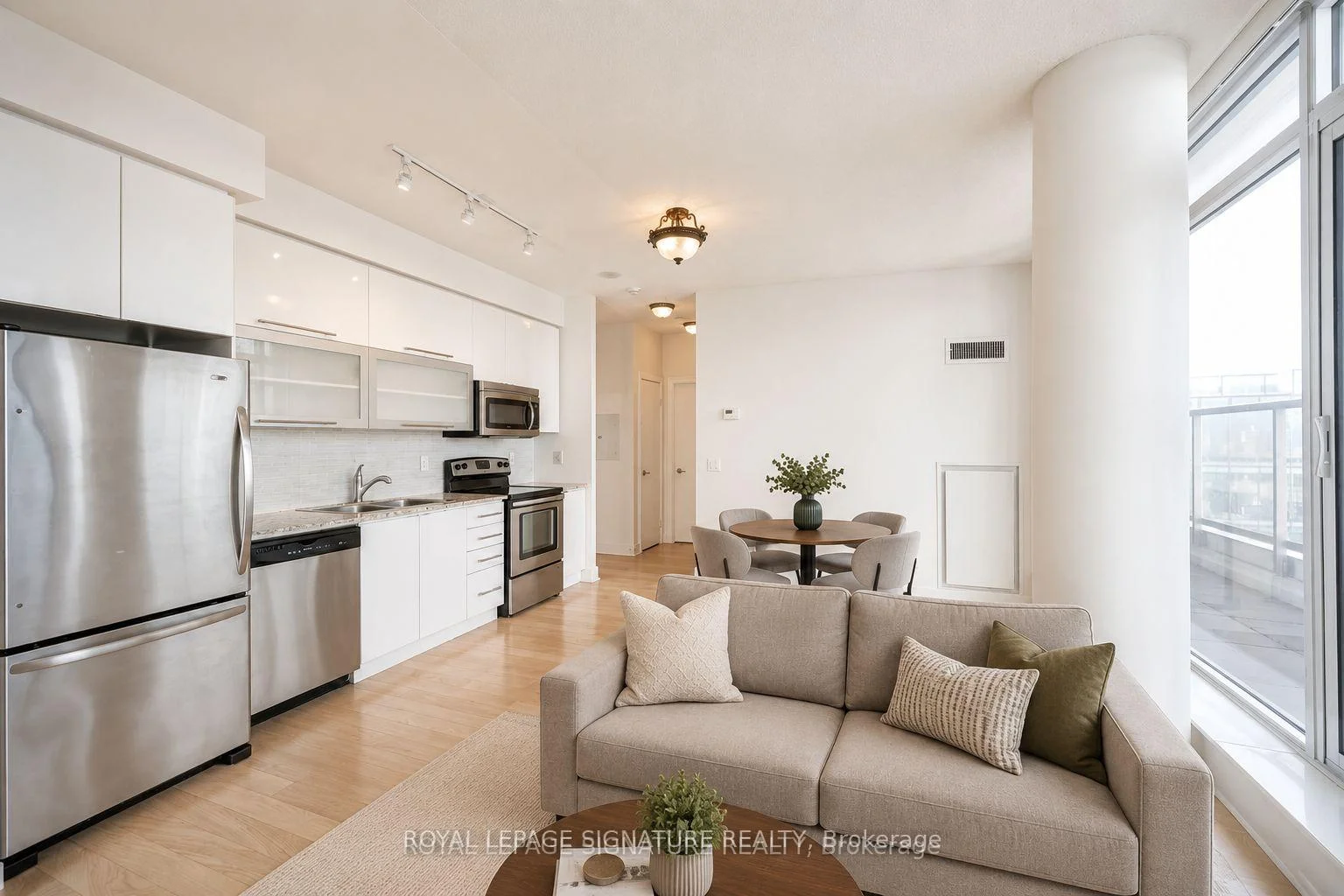 Photo 38 of Unit 903, 90 Stadium Road, Toronto, Niagara — HOMEH