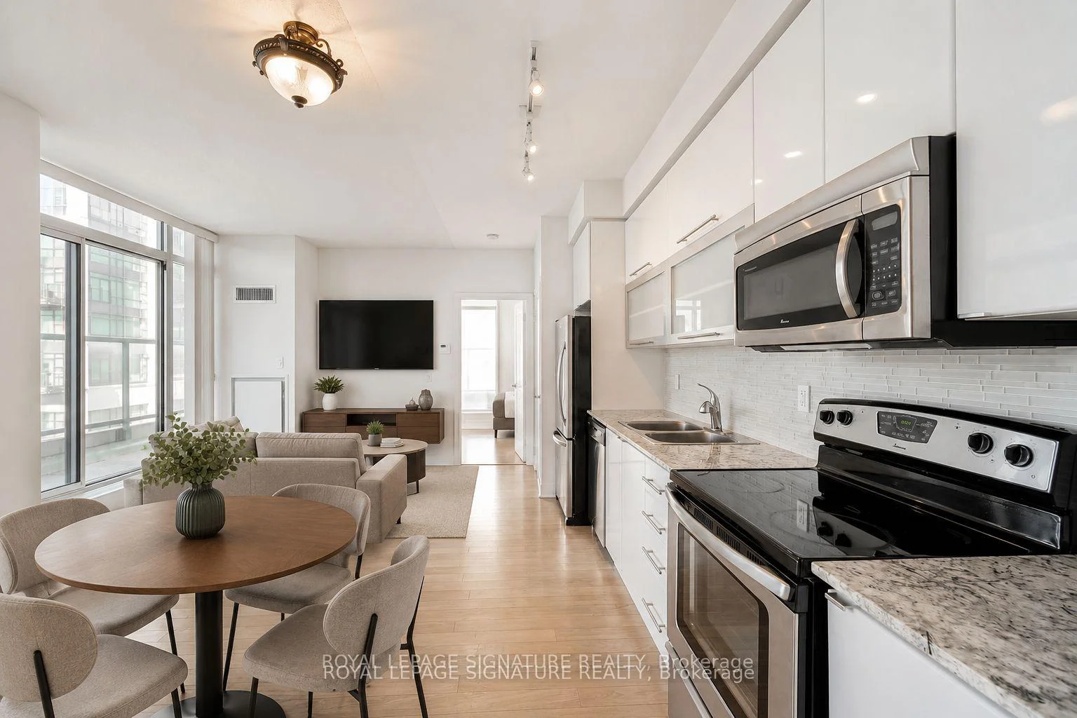 Photo 40 of Unit 903, 90 Stadium Road, Toronto, Niagara — HOMEH