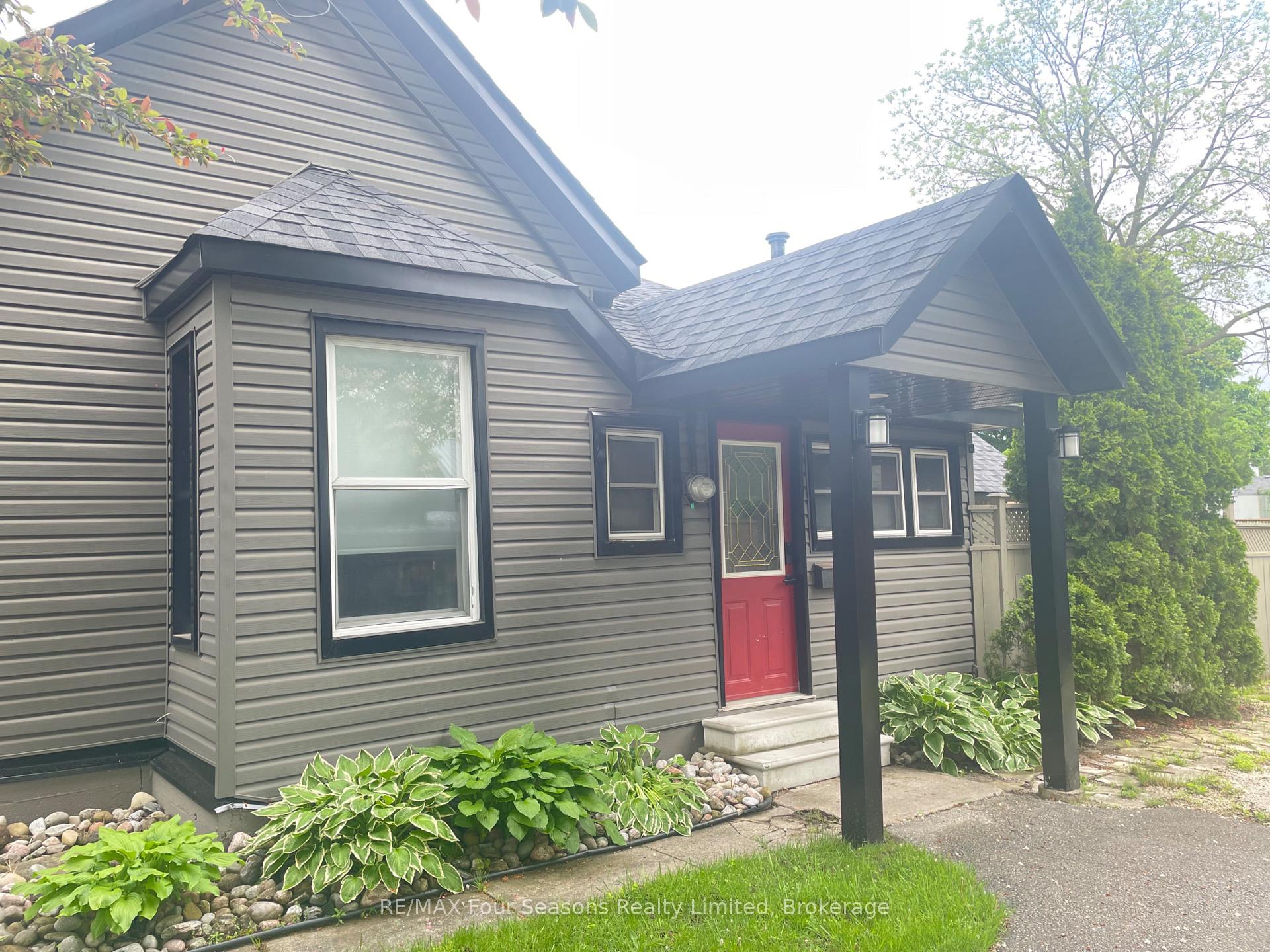 Photo 2 of 61 Sixth Street, Collingwood — HOMEH