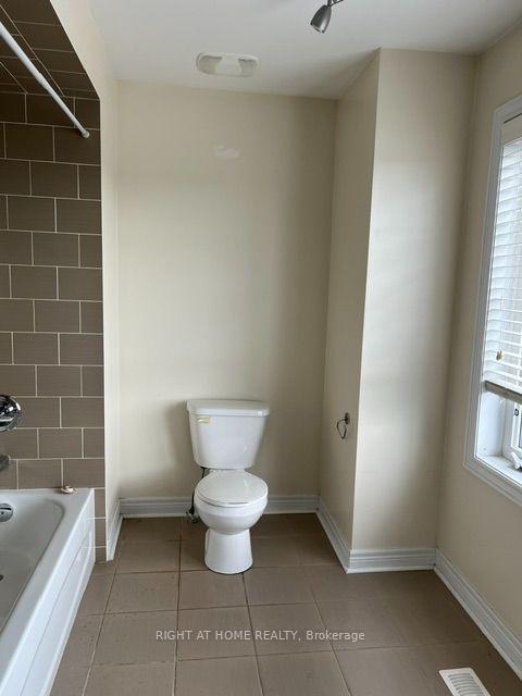 Photo 2 of 261 Kozlov Street, Barrie, West Bayfield — HOMEH