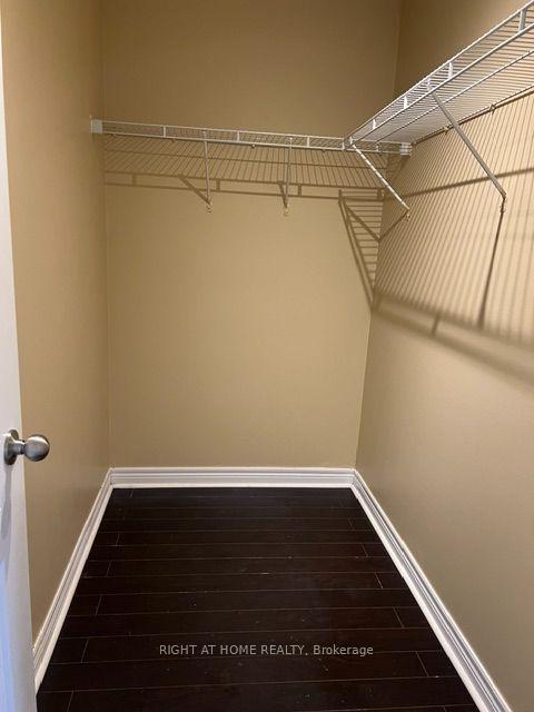 Photo 8 of 261 Kozlov Street, Barrie, West Bayfield — HOMEH