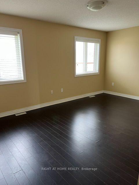 Photo 9 of 261 Kozlov Street, Barrie, West Bayfield — HOMEH