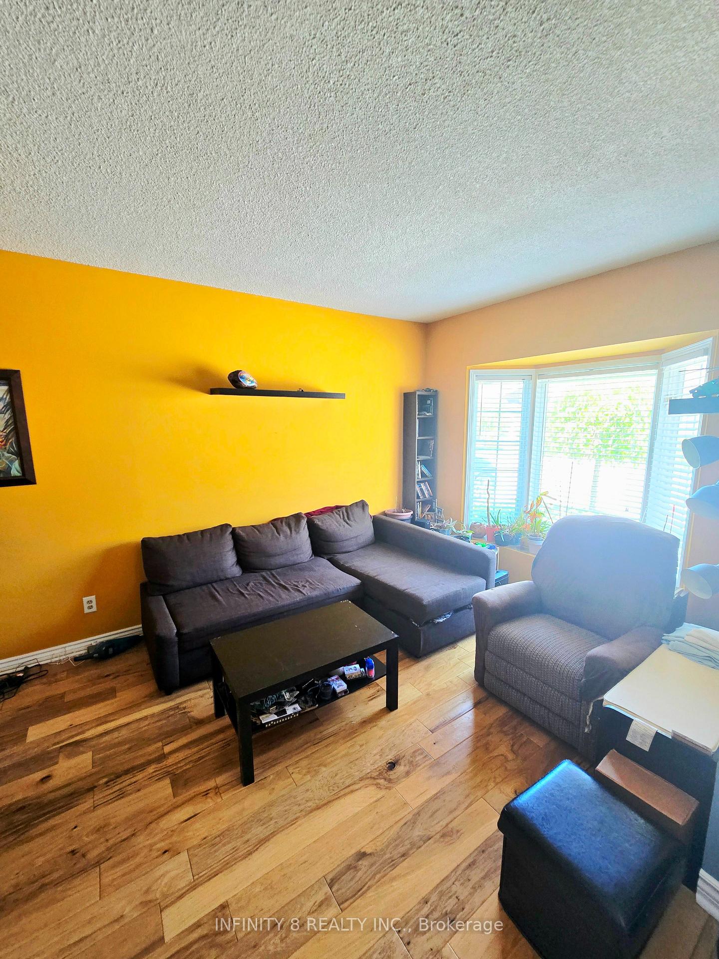 Photo 5 of Unit 12, 6910 Kalar Road, Niagara Falls, West Wood — HOMEH