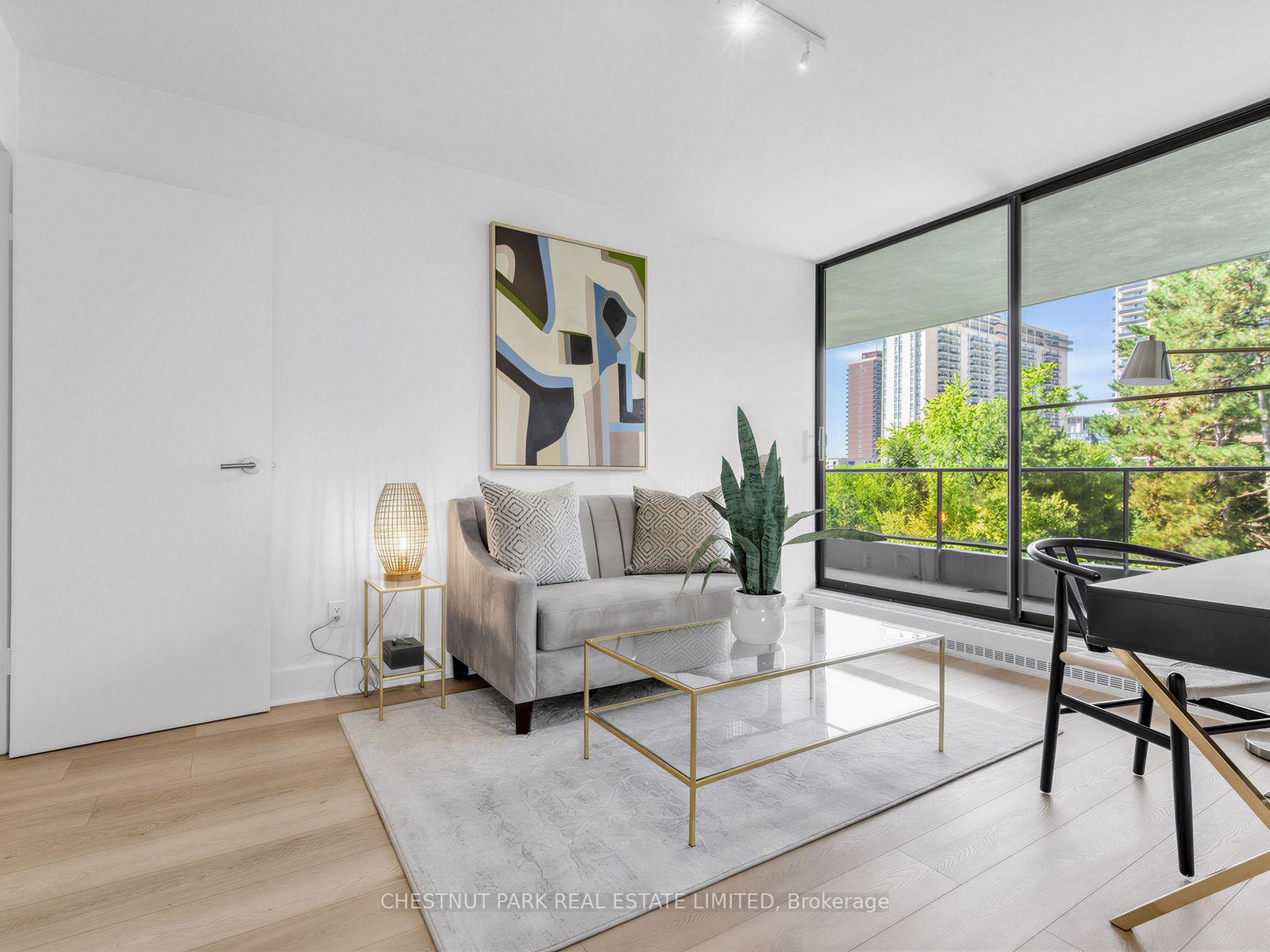 Photo 7 of Unit 401, 10 Avoca Avenue, Toronto, Rosedale-Moore Park — HOMEH