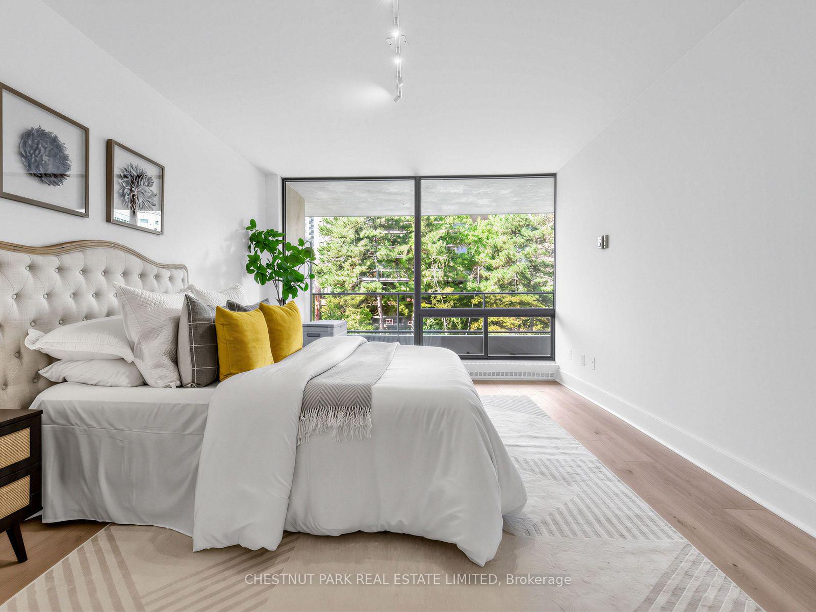 Photo 21 of Unit 401, 10 Avoca Avenue, Toronto, Rosedale-Moore Park — HOMEH