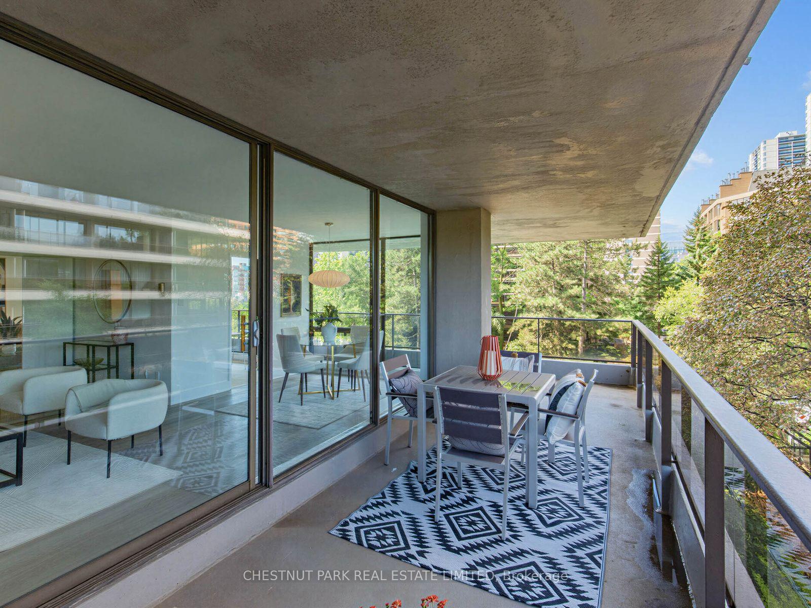 Photo 26 of Unit 401, 10 Avoca Avenue, Toronto, Rosedale-Moore Park — HOMEH