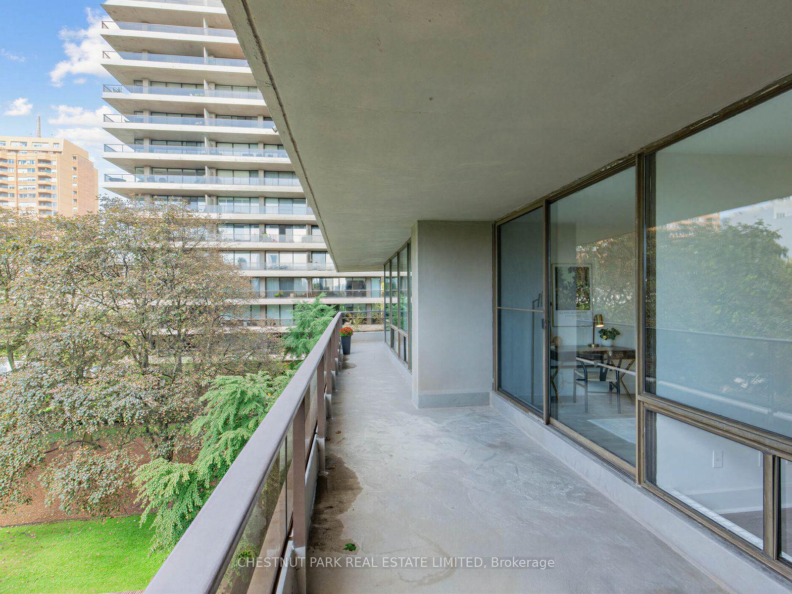 Photo 31 of Unit 401, 10 Avoca Avenue, Toronto, Rosedale-Moore Park — HOMEH