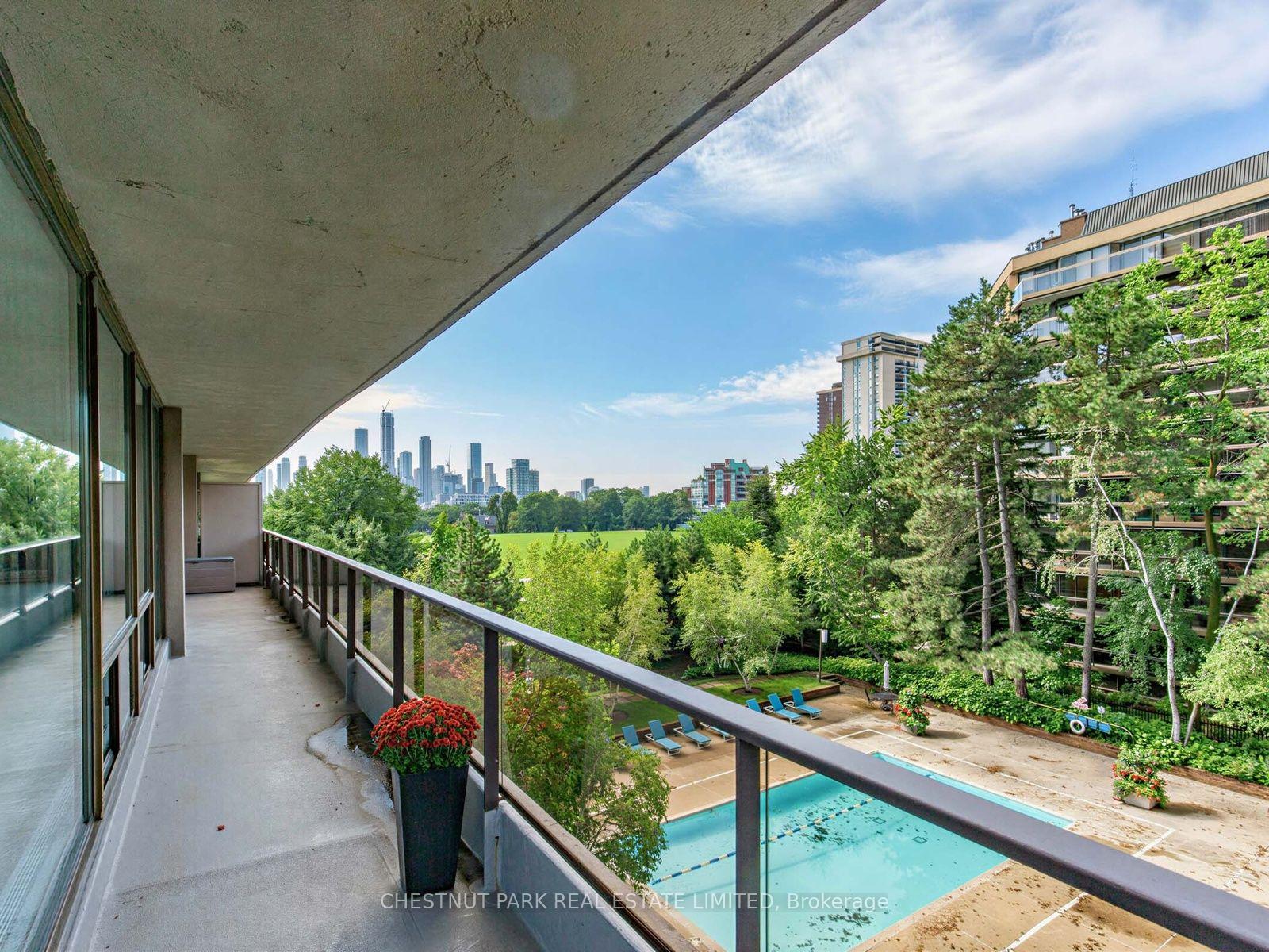 Photo 29 of Unit 401, 10 Avoca Avenue, Toronto, Rosedale-Moore Park — HOMEH