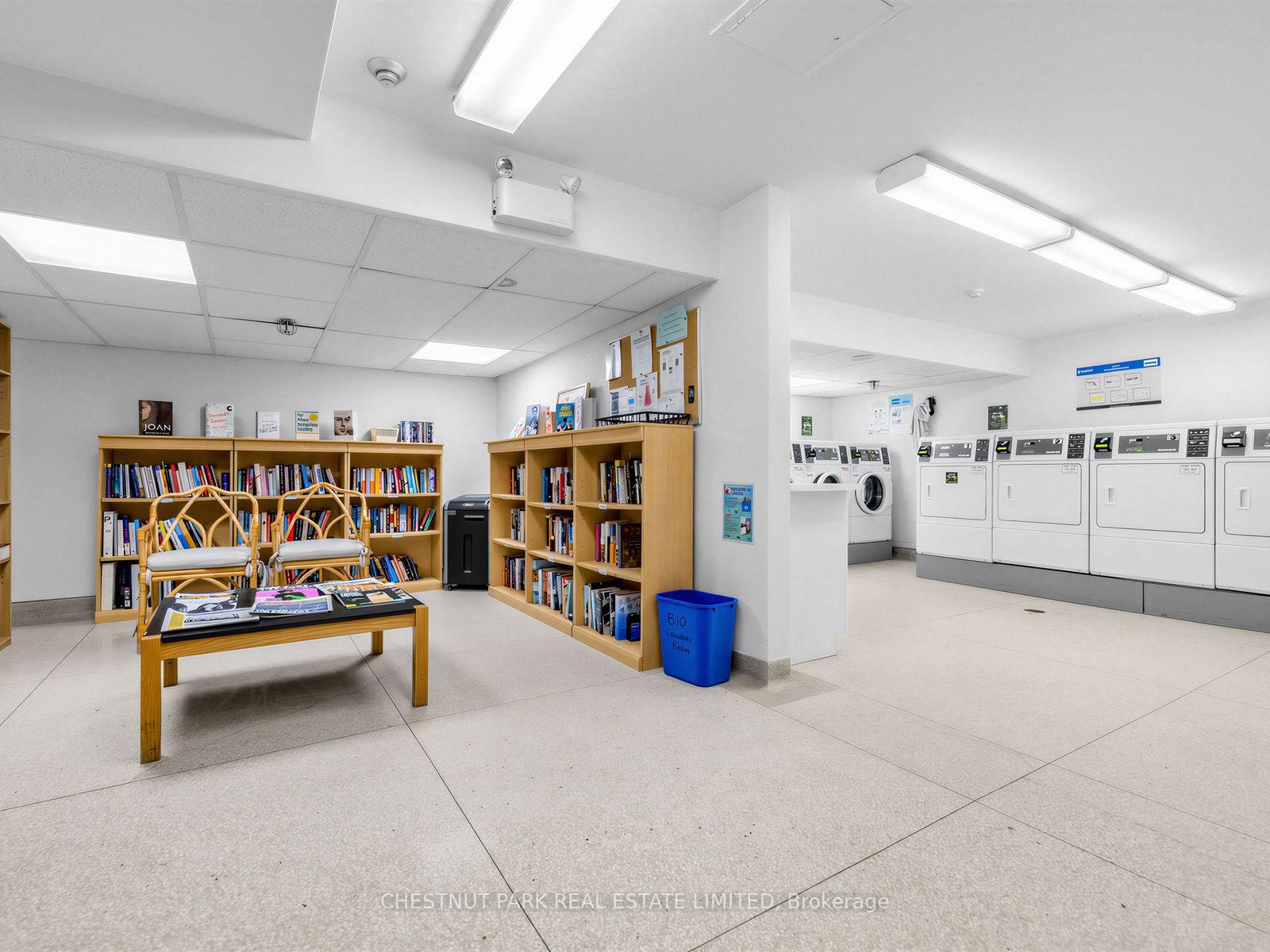 Photo 34 of Unit 401, 10 Avoca Avenue, Toronto, Rosedale-Moore Park — HOMEH