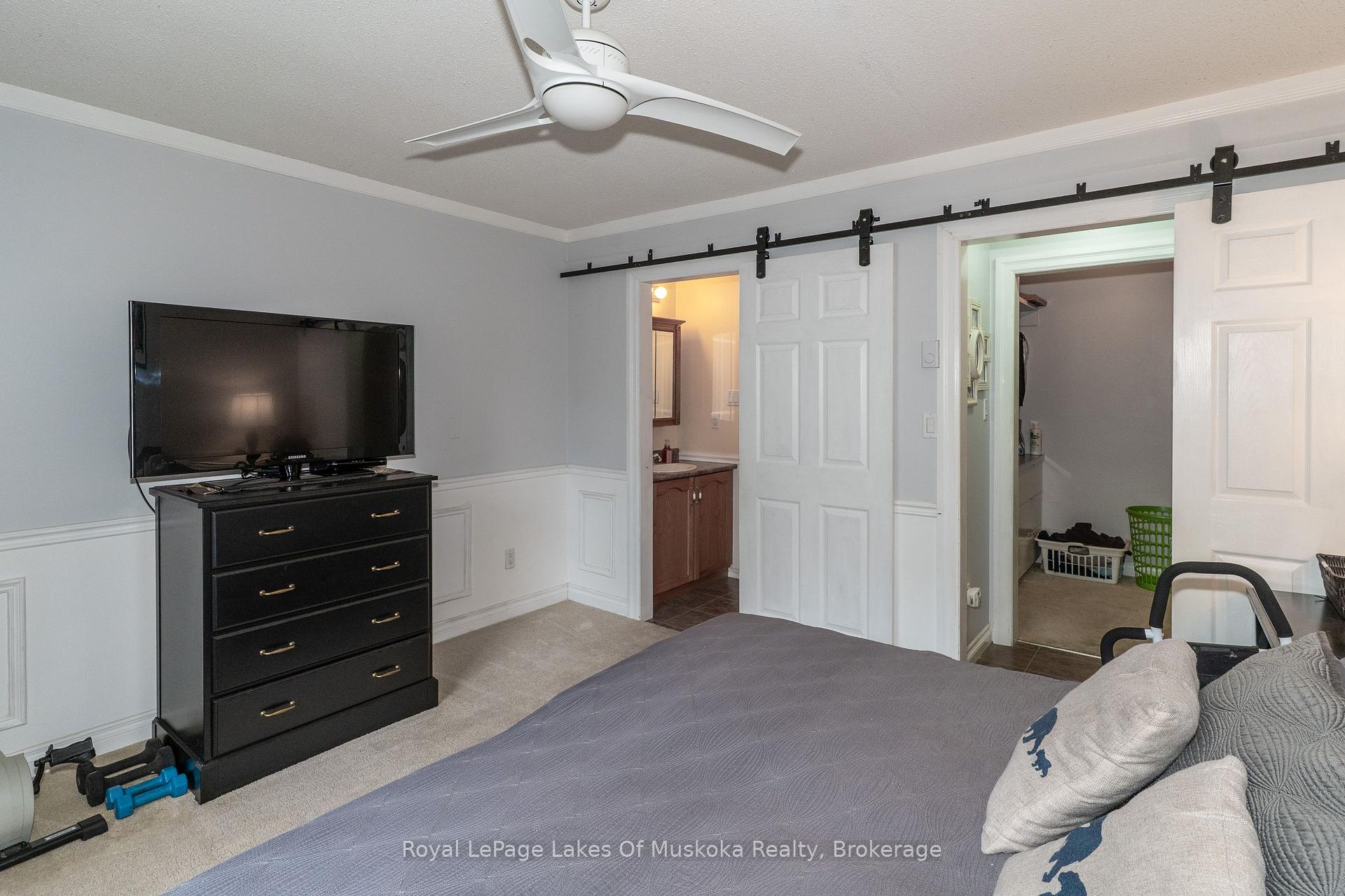 Photo 15 of 230 Lakeview Avenue, Gravenhurst, Muskoka (S) — HOMEH