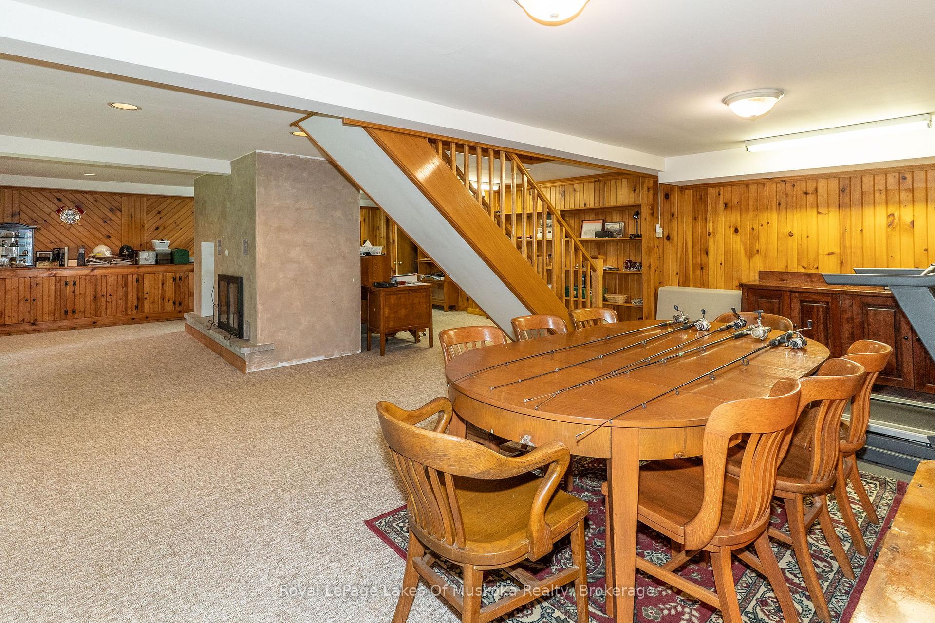 Photo 20 of 230 Lakeview Avenue, Gravenhurst, Muskoka (S) — HOMEH